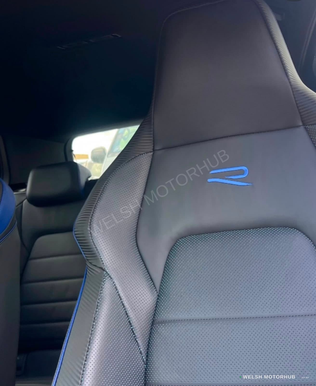 2022 Volkswagen GOLF R 2L Petrol Hatchback, photo 6