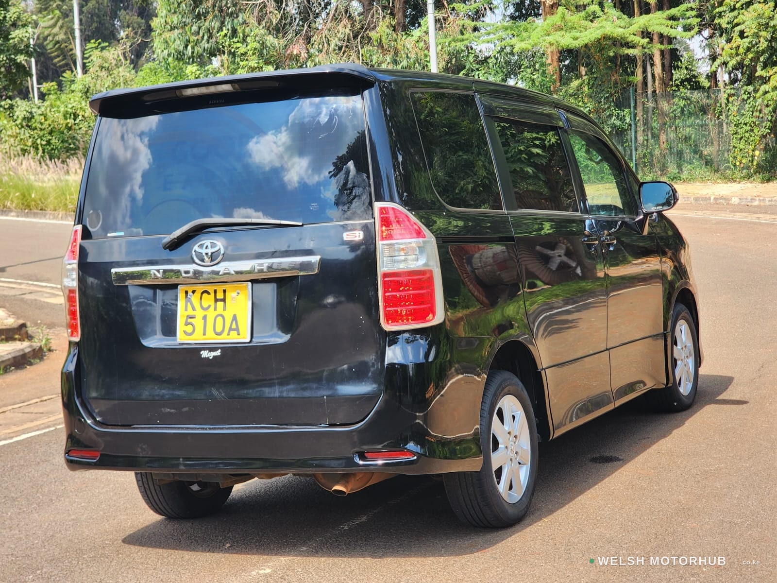 2008 Toyota Noah 2L Petrol MPV, photo 6