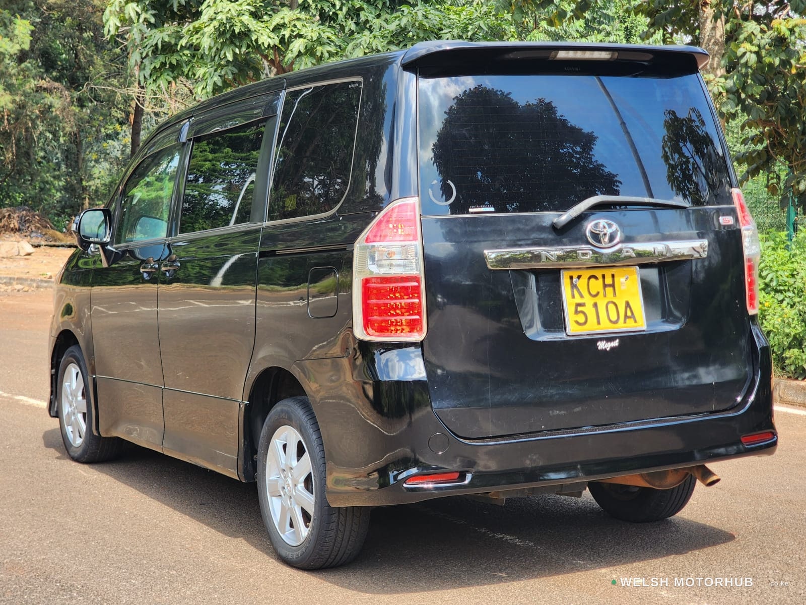 2008 Toyota Noah 2L Petrol MPV, photo 4