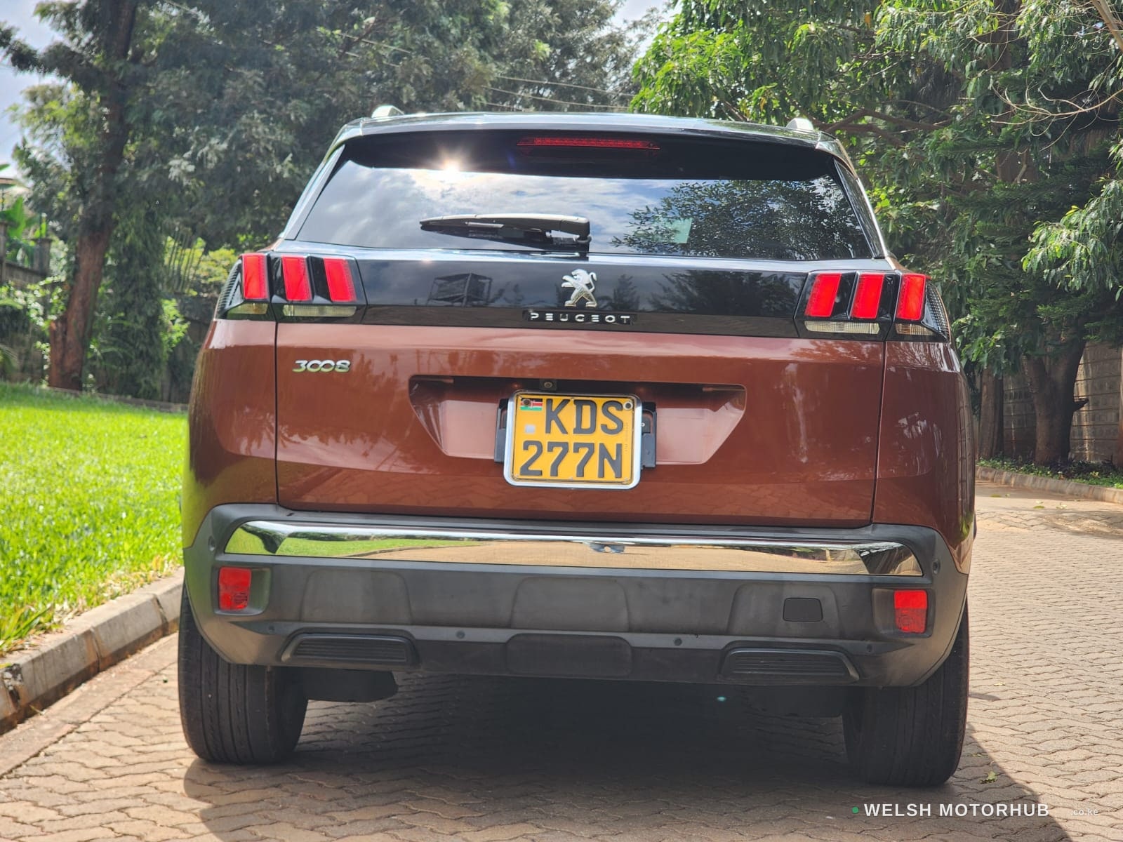 2017 Peugeot 3008 1.6L Petrol Hatchback, photo 8