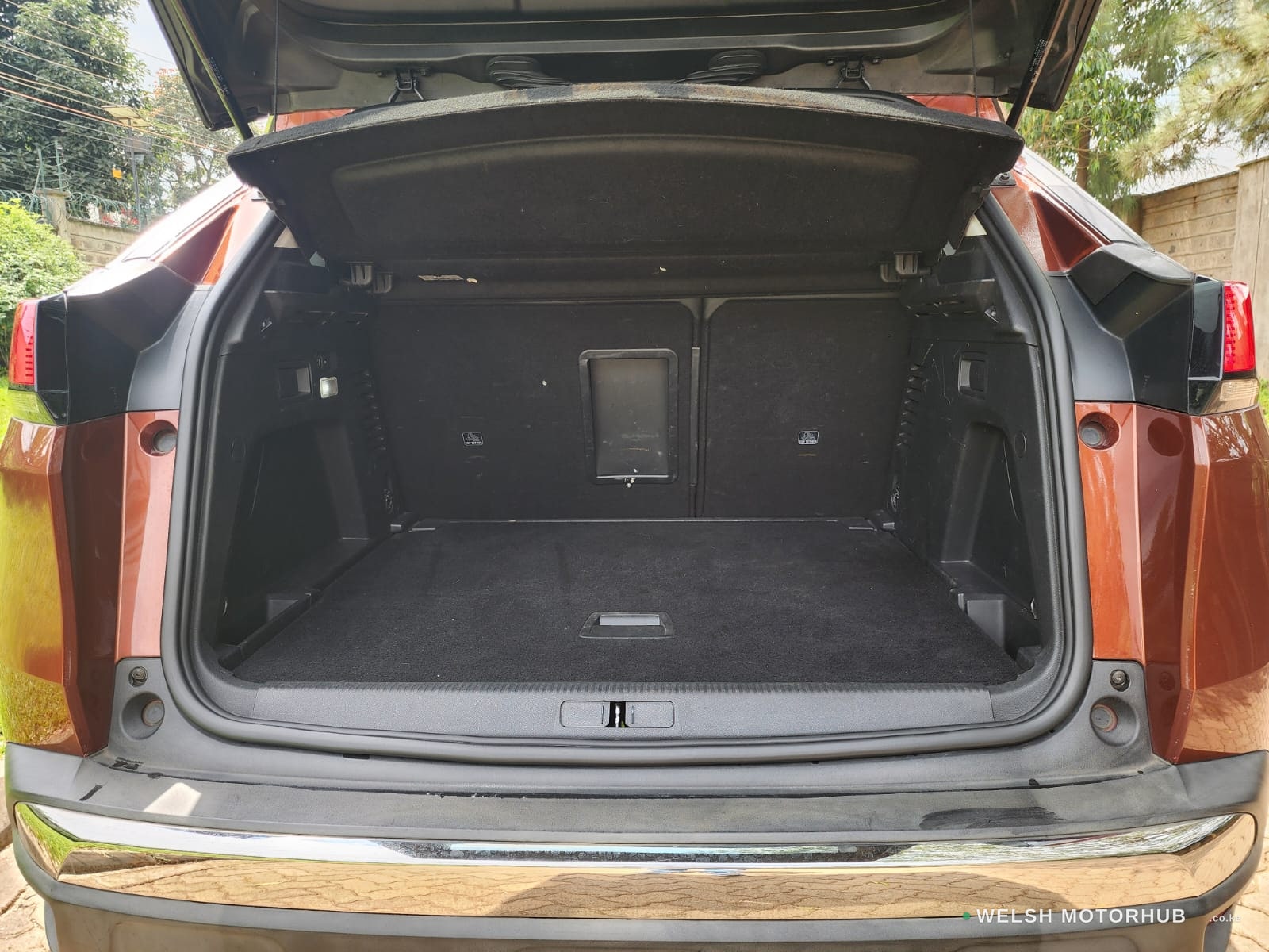 2017 Peugeot 3008 1.6L Petrol Hatchback, photo 12