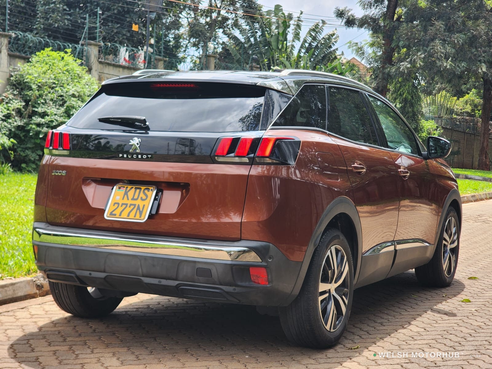 2017 Peugeot 3008 1.6L Petrol Hatchback, photo 7