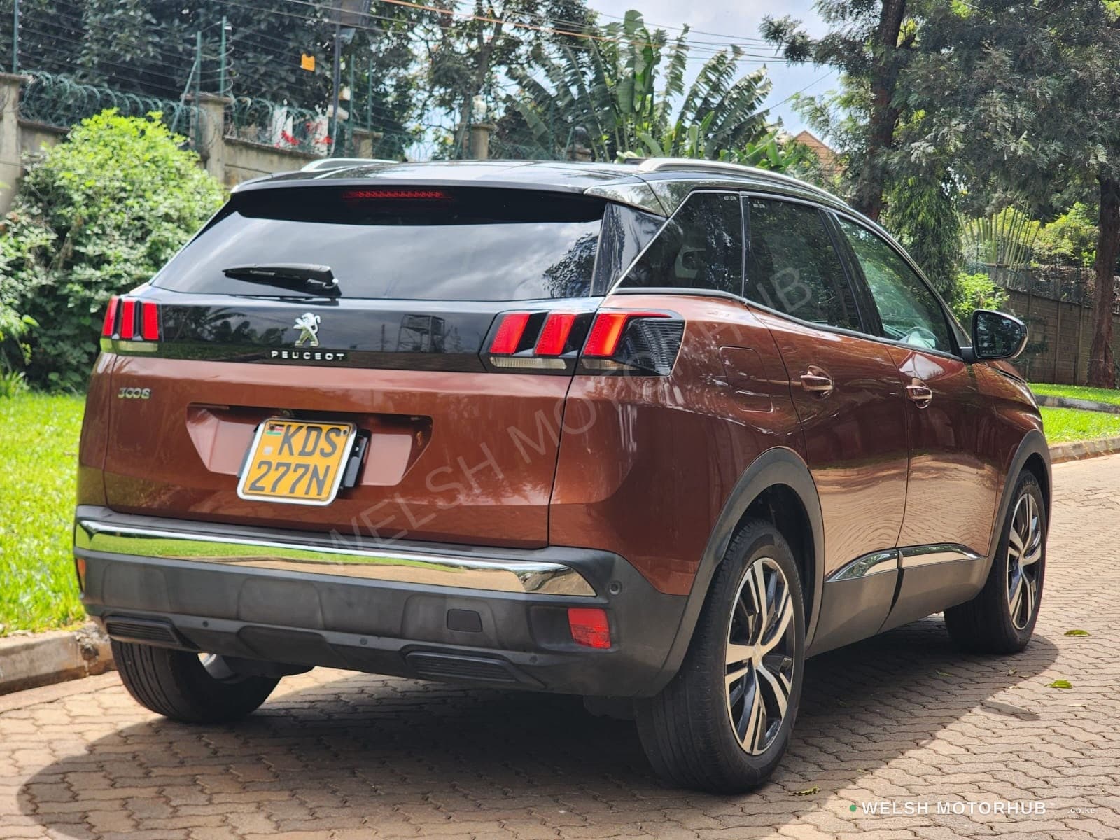 2017 Peugeot 3008 1.6L Petrol Hatchback, photo 7