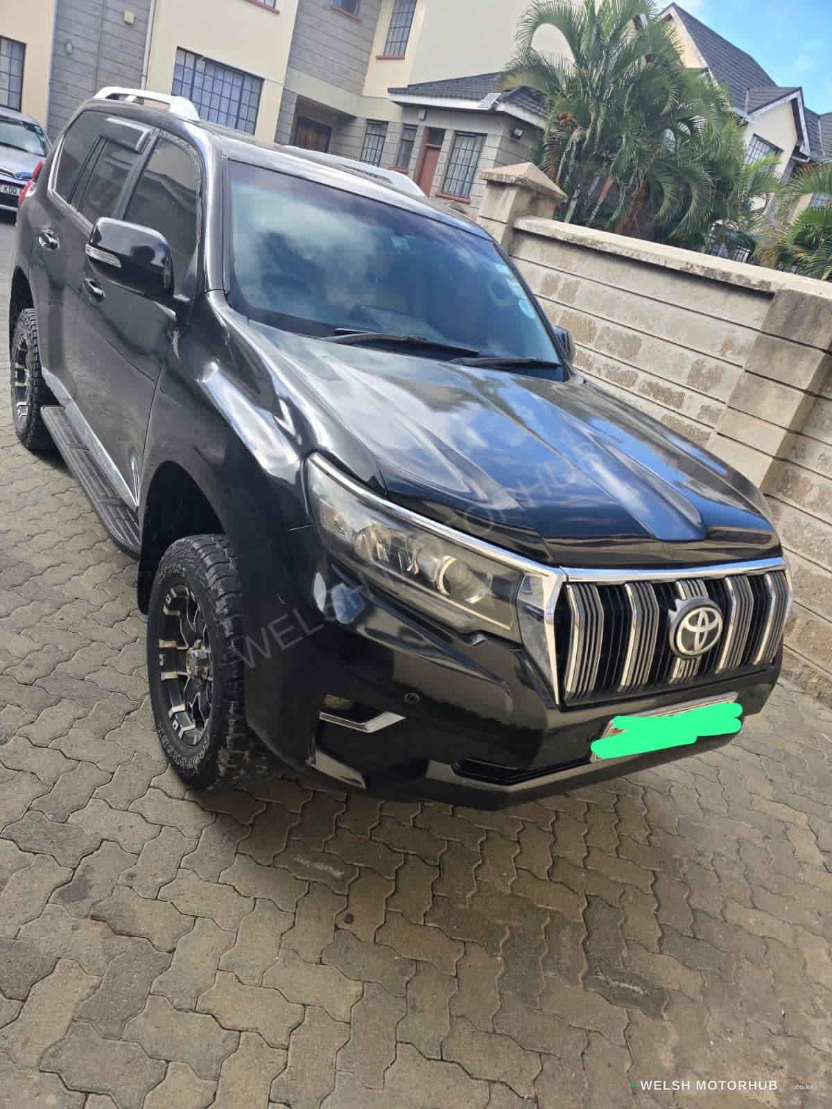 2013 Toyota Prado J150 Petrol SUV, photo 2