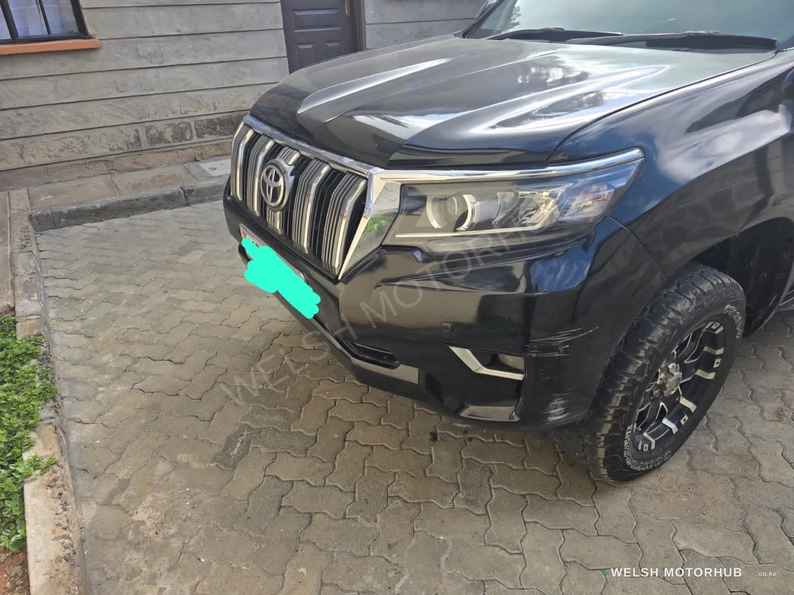 2013 Toyota Prado J150 Petrol SUV, photo 3