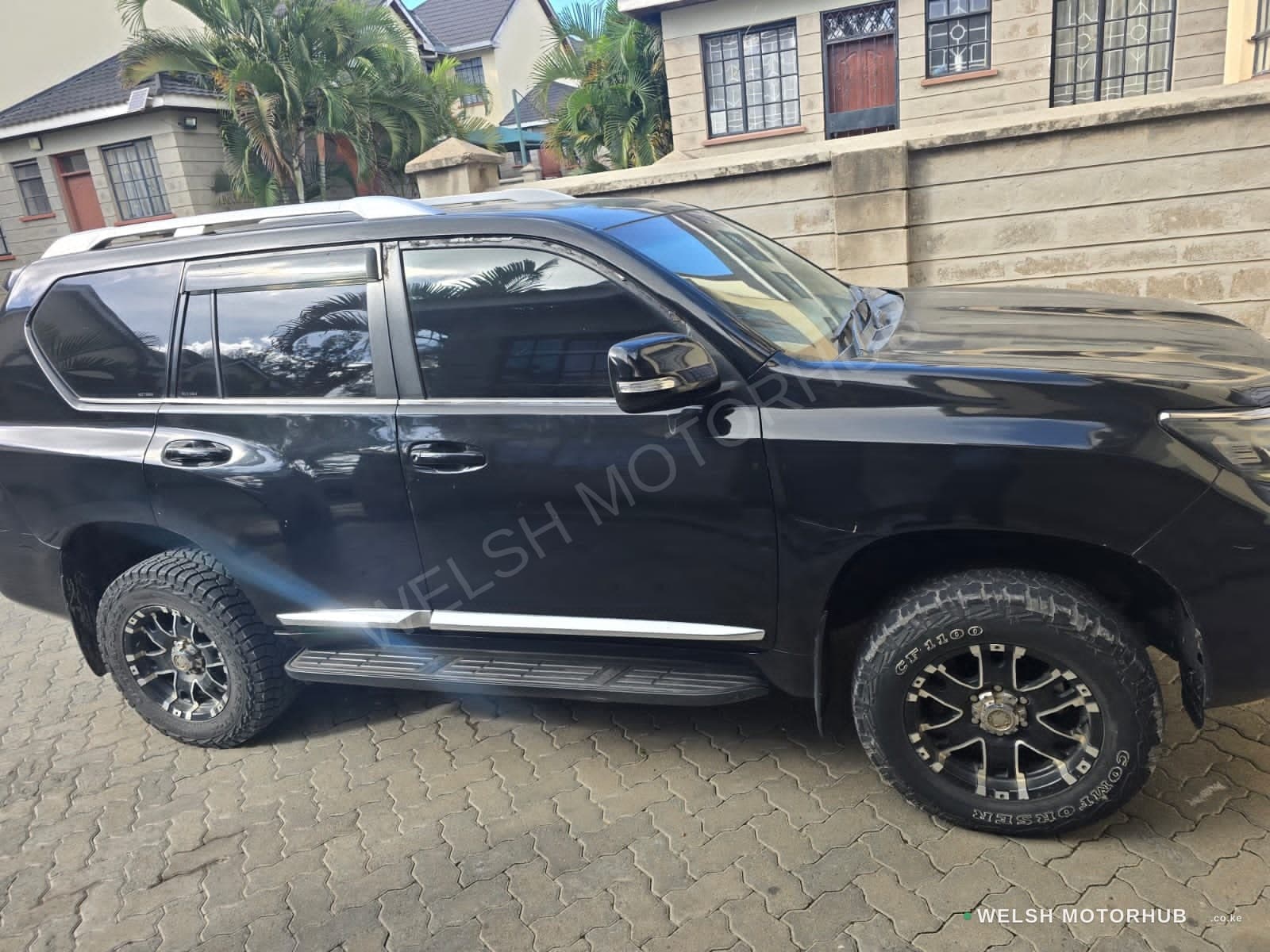 2013 Toyota Prado J150 Petrol SUV, photo 4