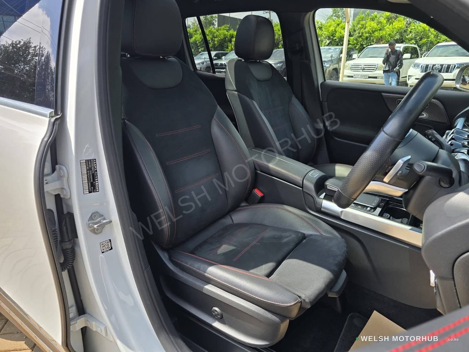 2020 Mercedes-Benz GLB 220D 2L Diesel SUV, photo 7