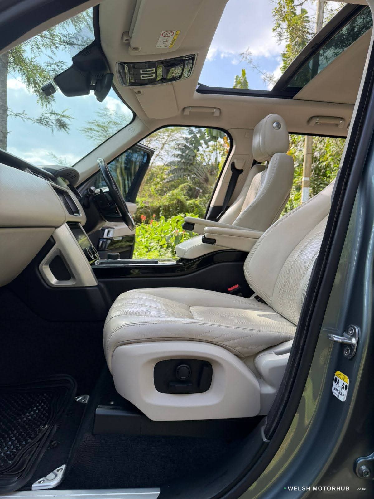 2017 Range Rover Vogue 3L Diesel SUV, photo 7