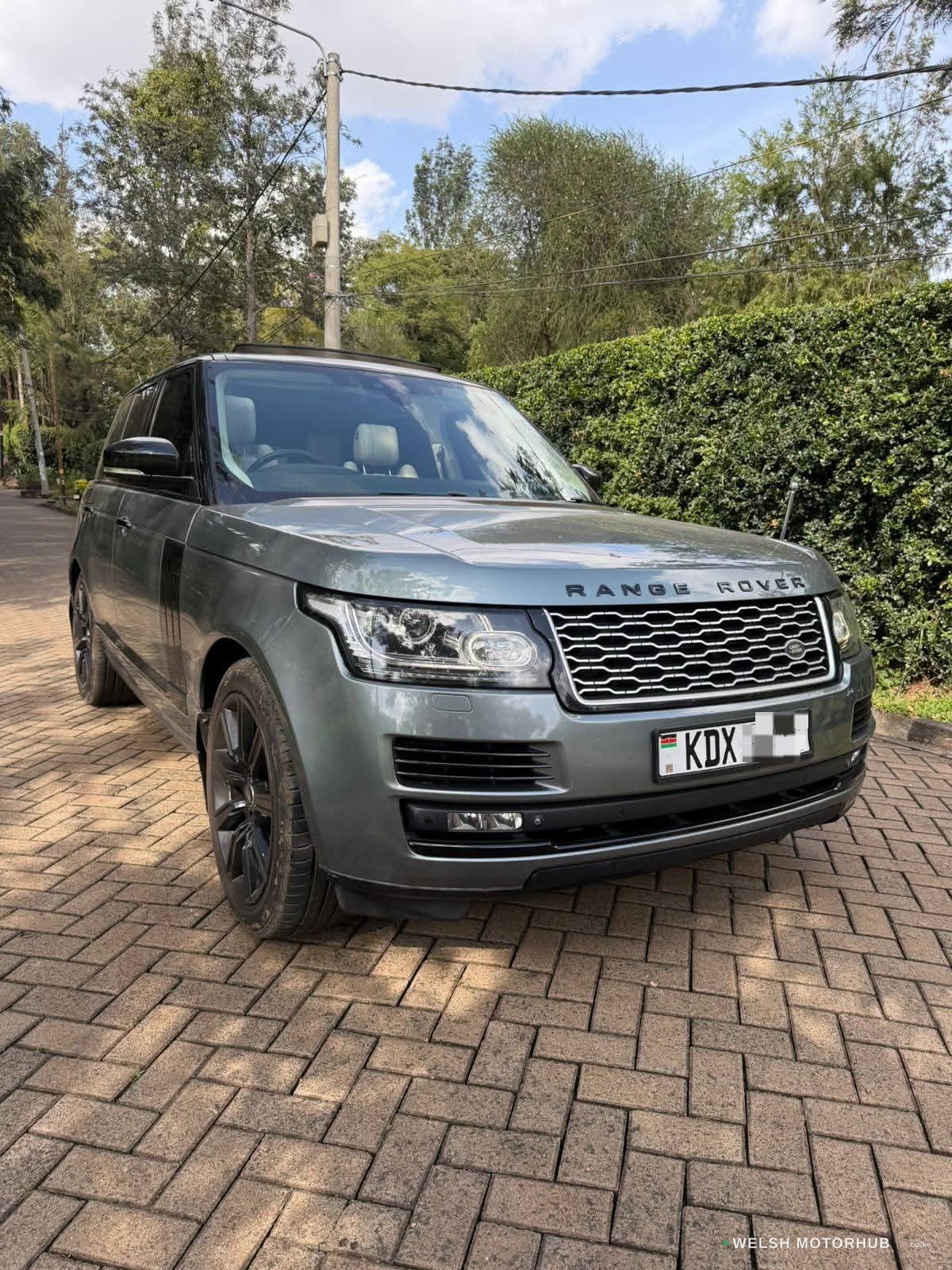 2017 Range Rover Vogue 3L Diesel SUV, photo 2
