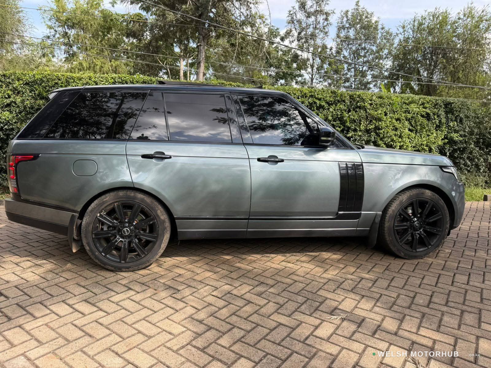 2017 Range Rover Vogue 3L Diesel SUV, photo 5