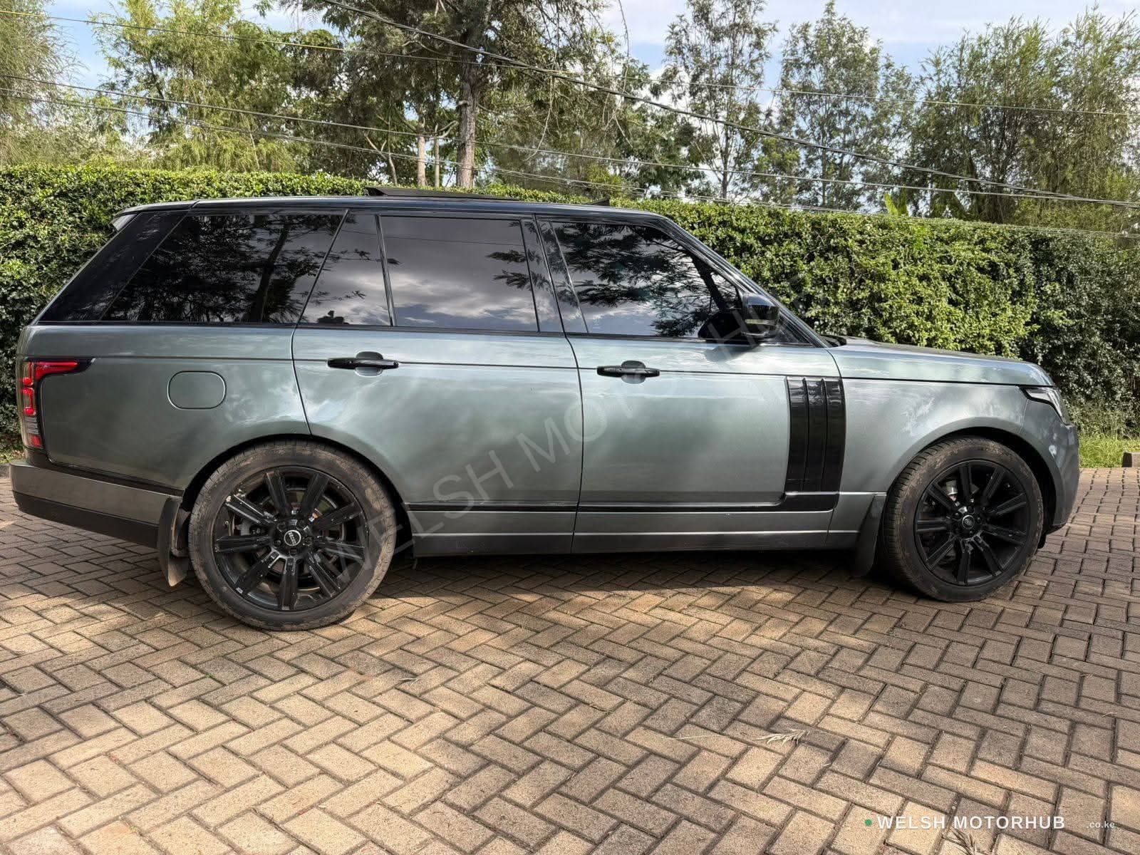 2017 Range Rover Vogue 3L Diesel SUV, photo 5