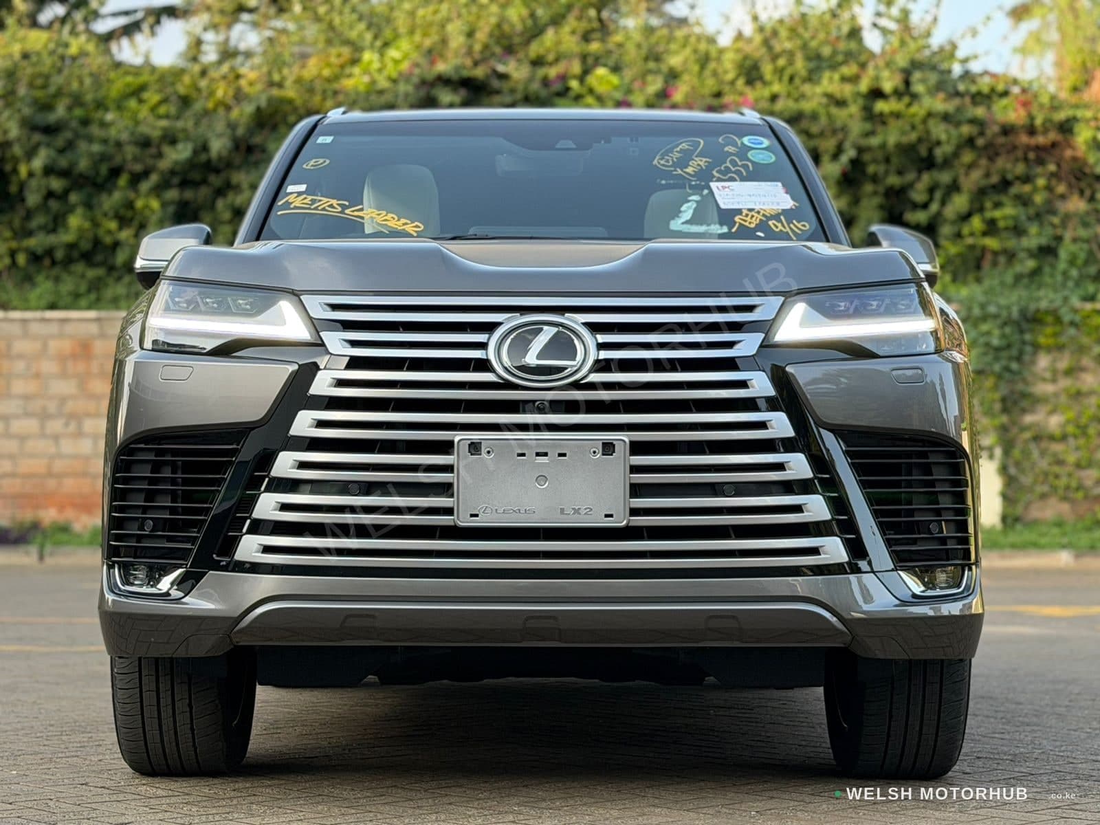 Lexus LX 600