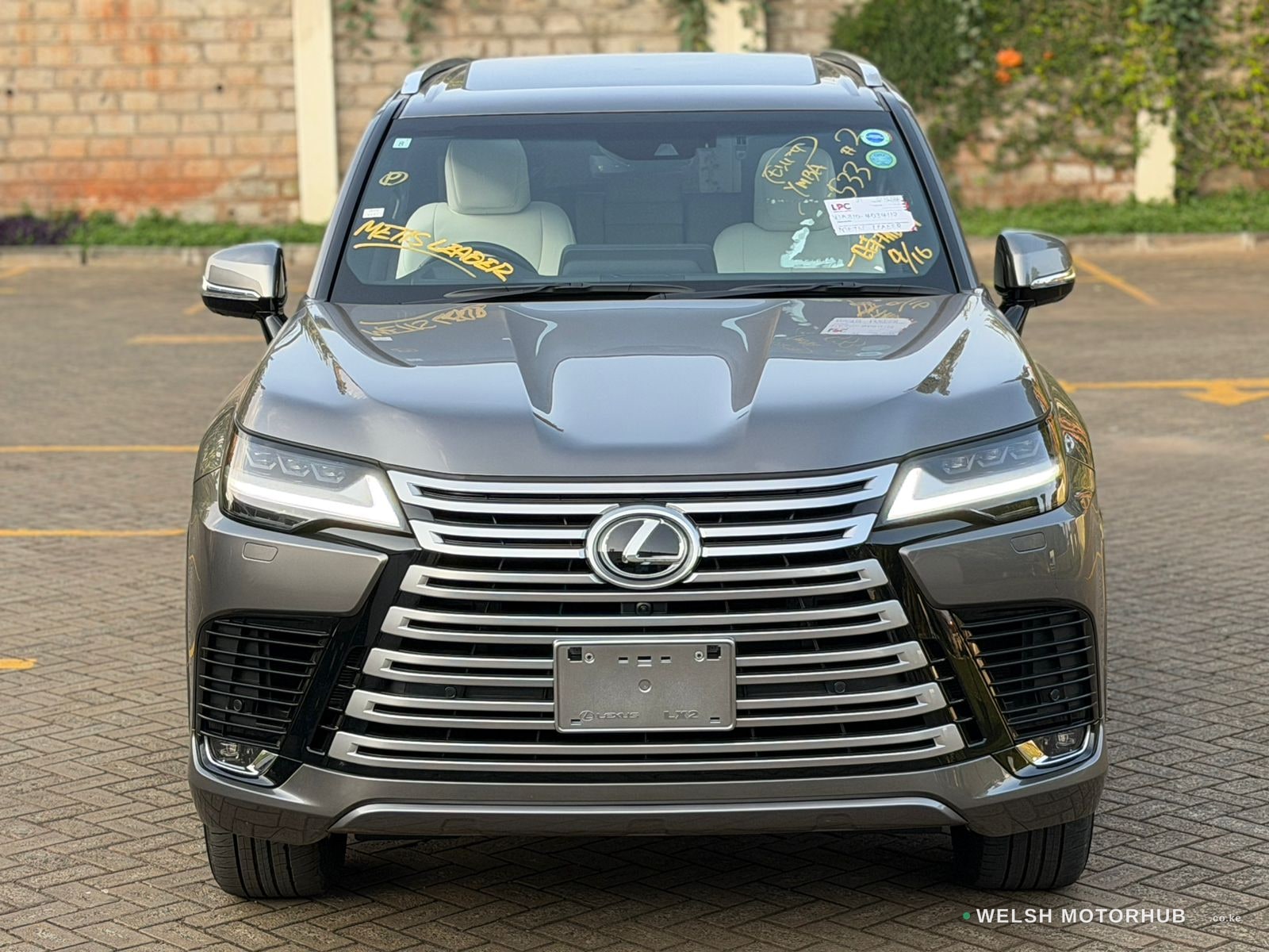 2026 Lexus LX 600 3.5L Petrol SUV, photo 3