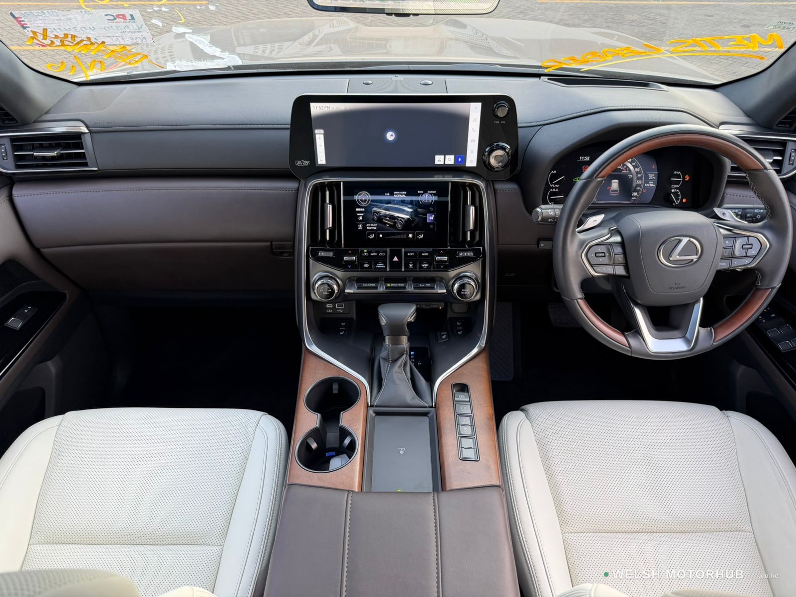 2026 Lexus LX 600 3.5L Petrol SUV, photo 12
