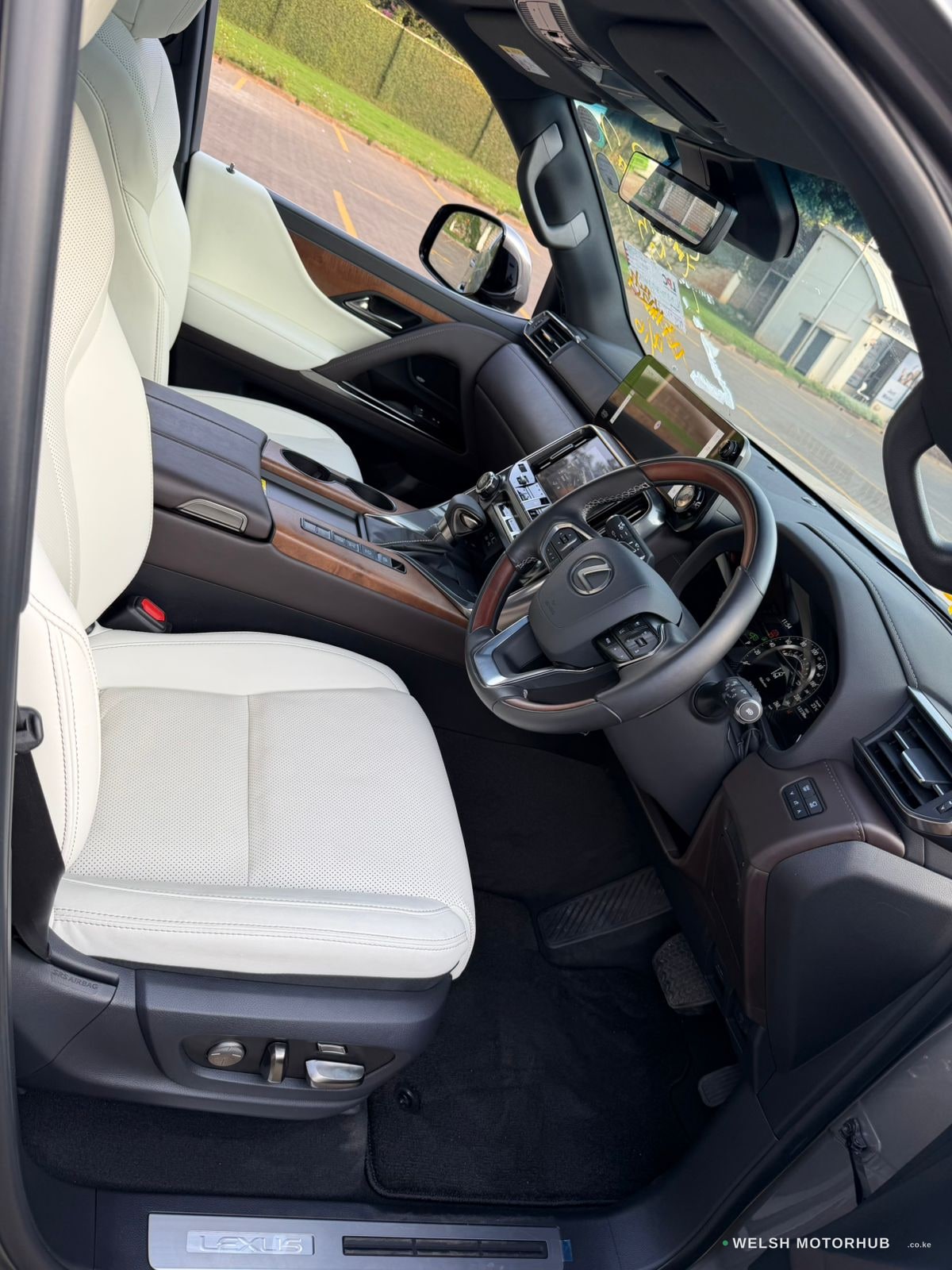 2026 Lexus LX 600 3.5L Petrol SUV, photo 15