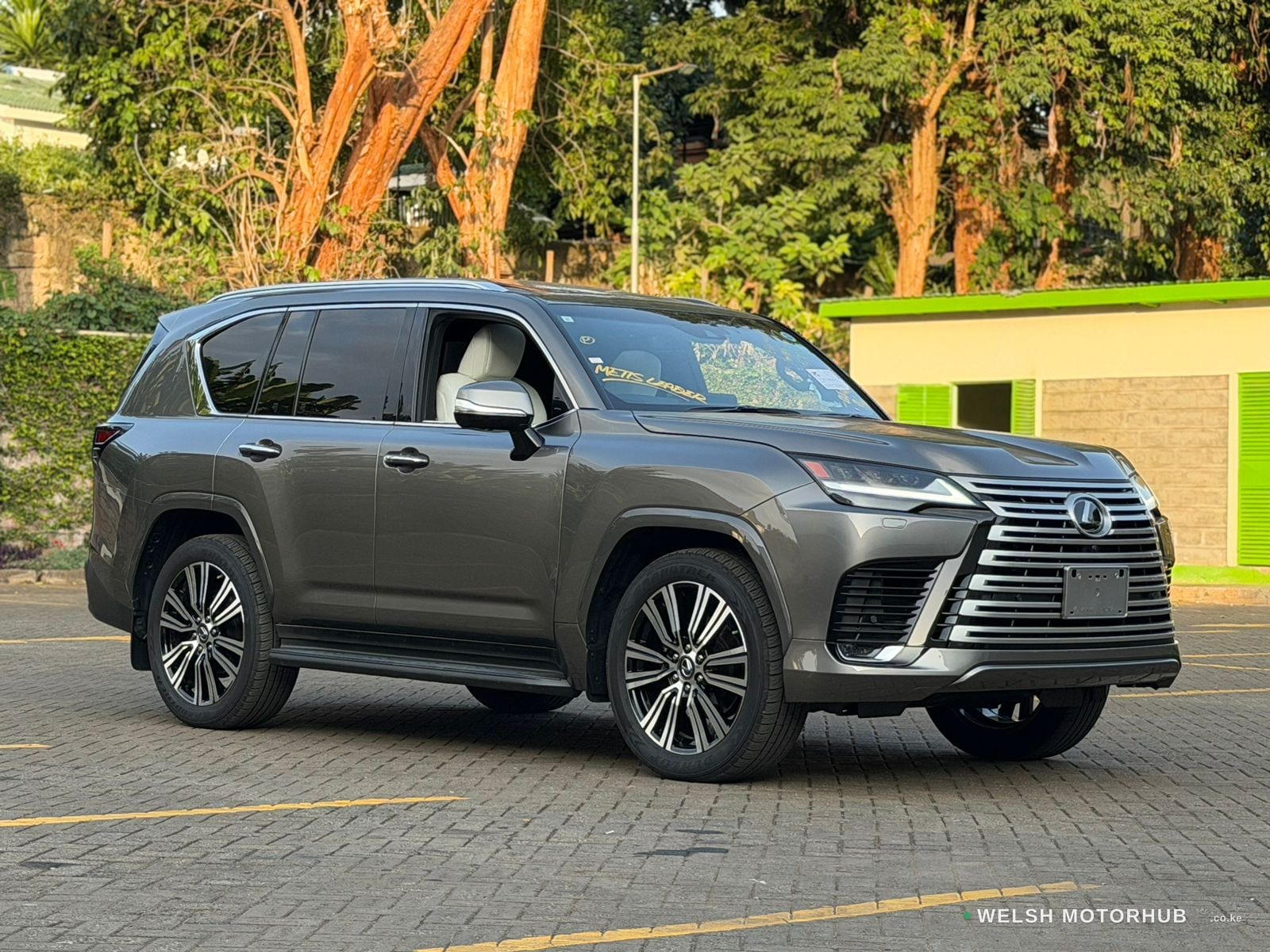 2026 Lexus LX 600 3.5L Petrol SUV, photo 5