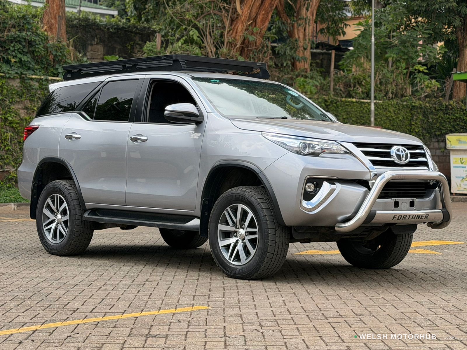2019 Toyota Fortuner GD-6 2.8L Diesel SUV, photo 4