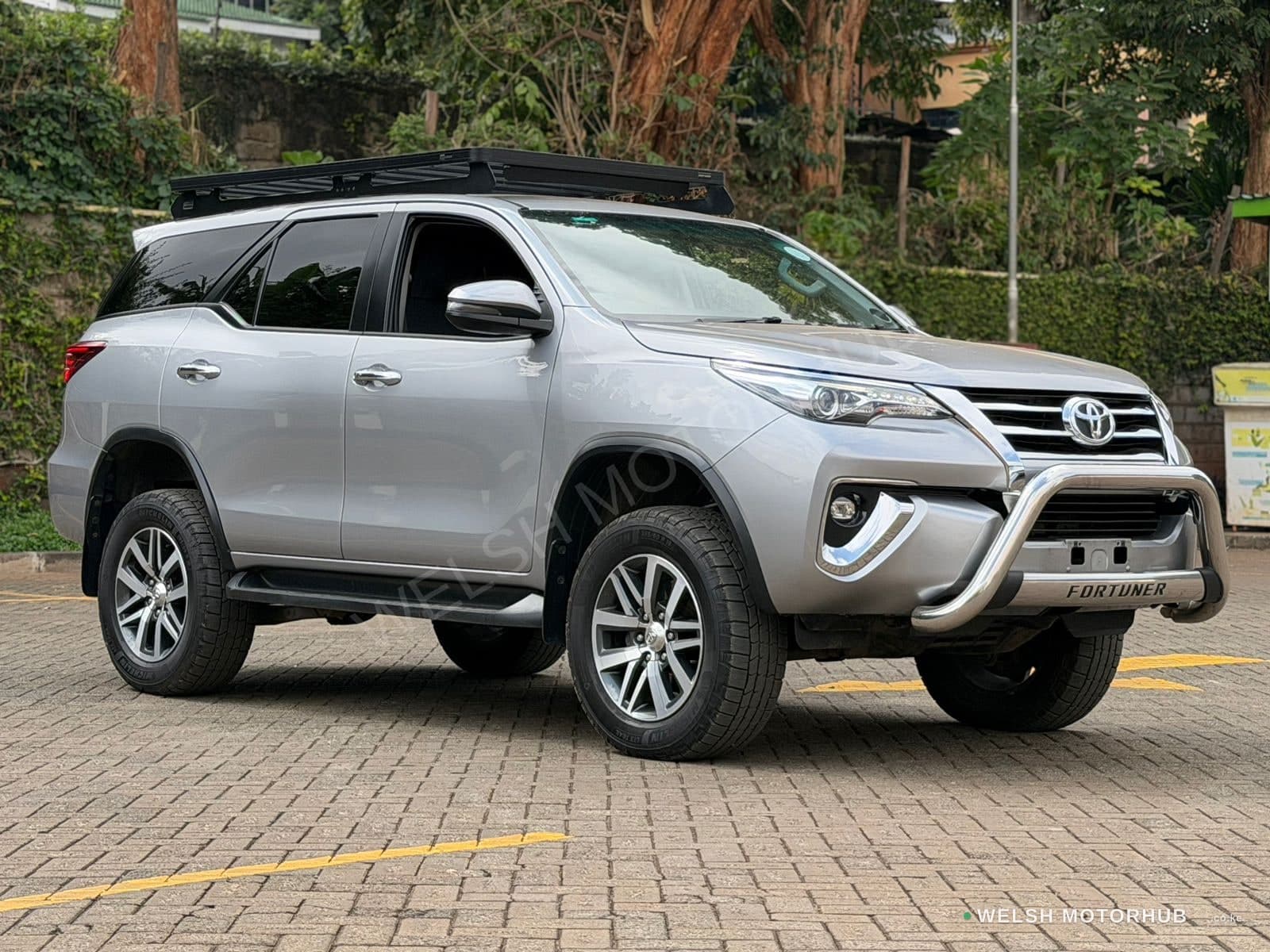 2019 Toyota Fortuner GD-6 2.8L Diesel SUV, photo 4