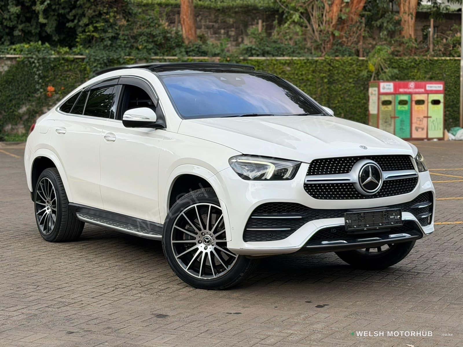 Mercedes-Benz GLE 400D ( AMG-LINE )
