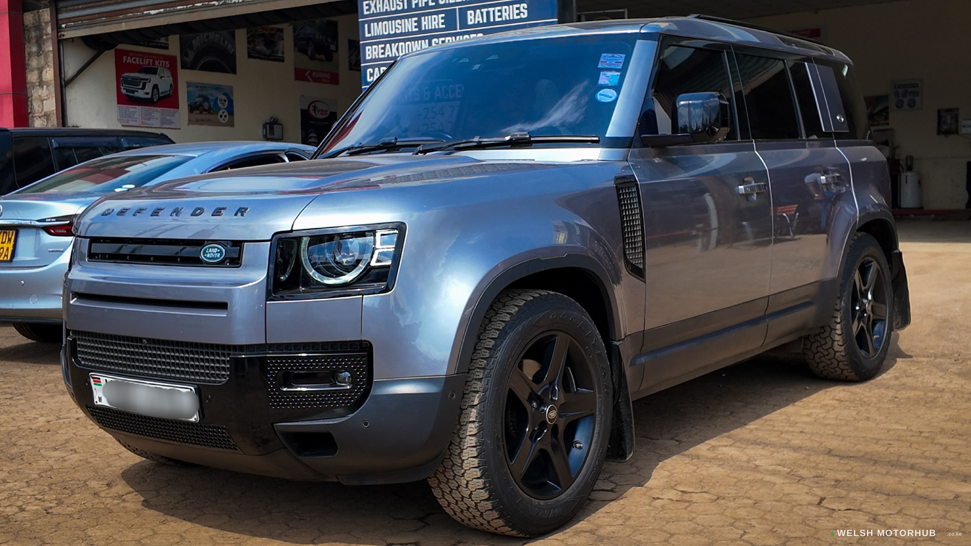 Land Rover Defender