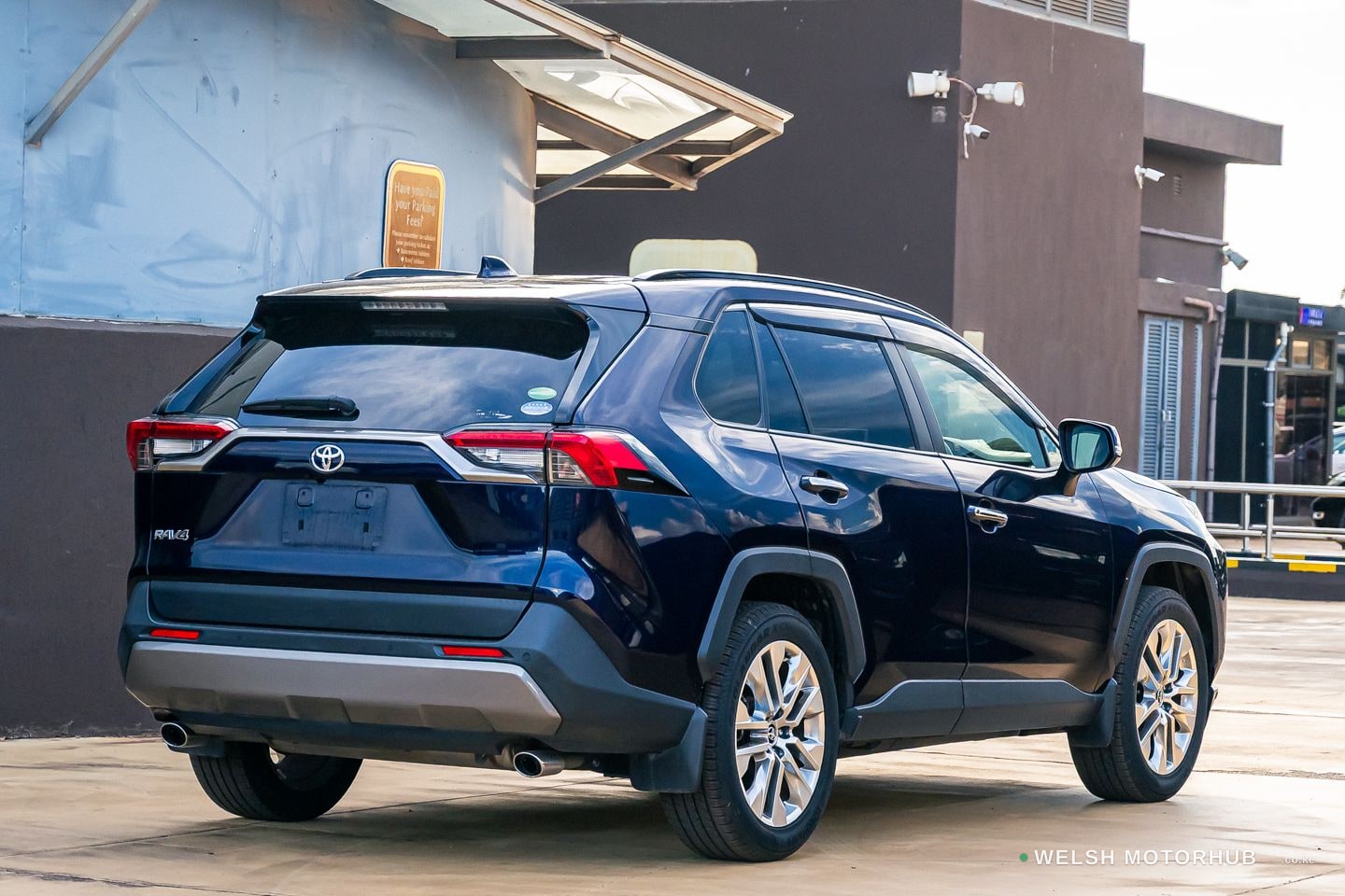 2019 Toyota RAV4 Petrol Sedan, photo 3