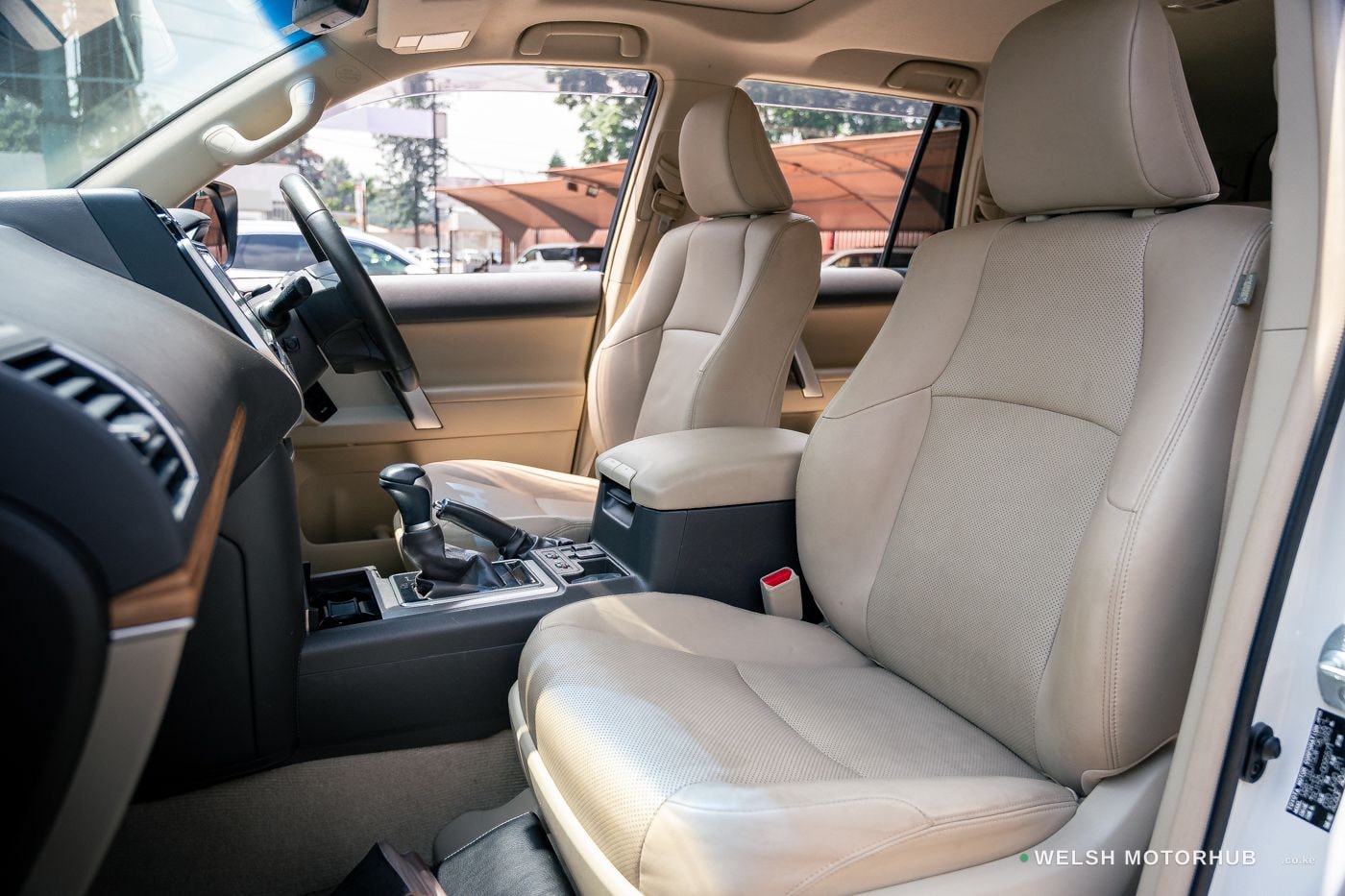 2019 Toyota Land Cruiser Prado TXL Petrol SUV, photo 9