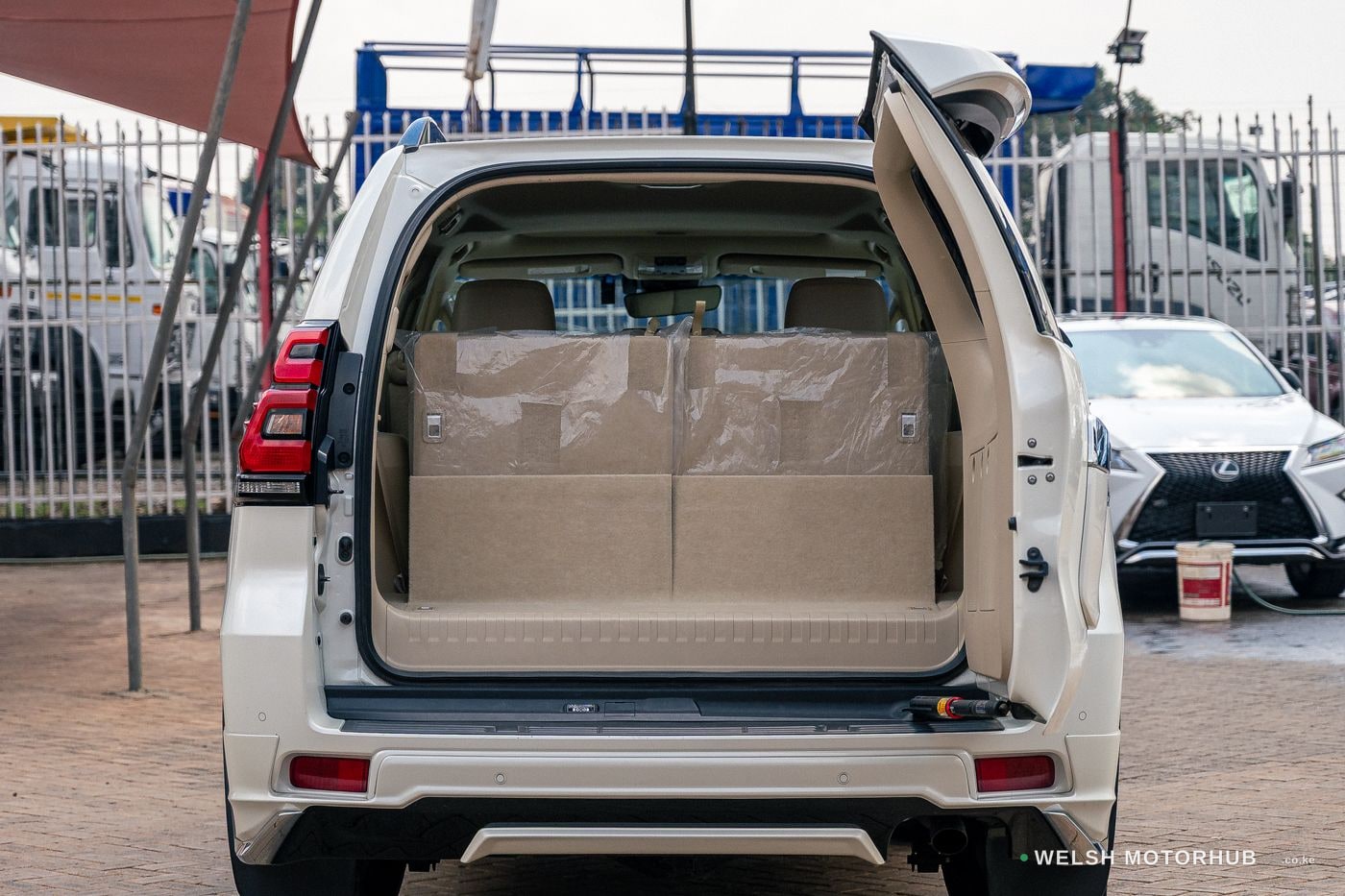2019 Toyota Land Cruiser Prado TXL Petrol SUV, photo 5