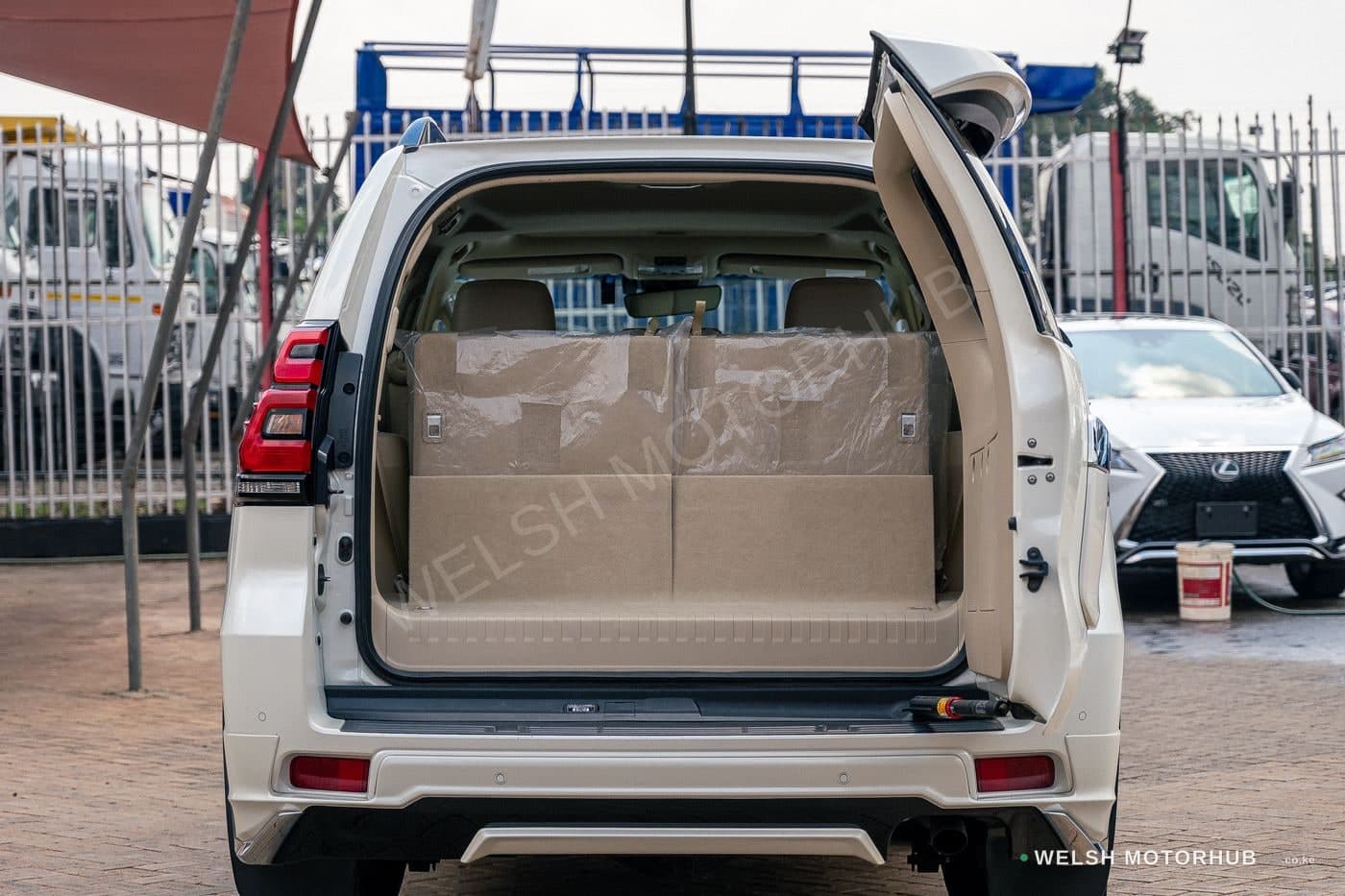 2019 Toyota Land Cruiser Prado TXL Petrol SUV, photo 5