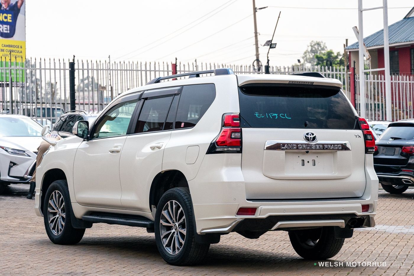 2019 Toyota Land Cruiser Prado TXL Petrol SUV, photo 3