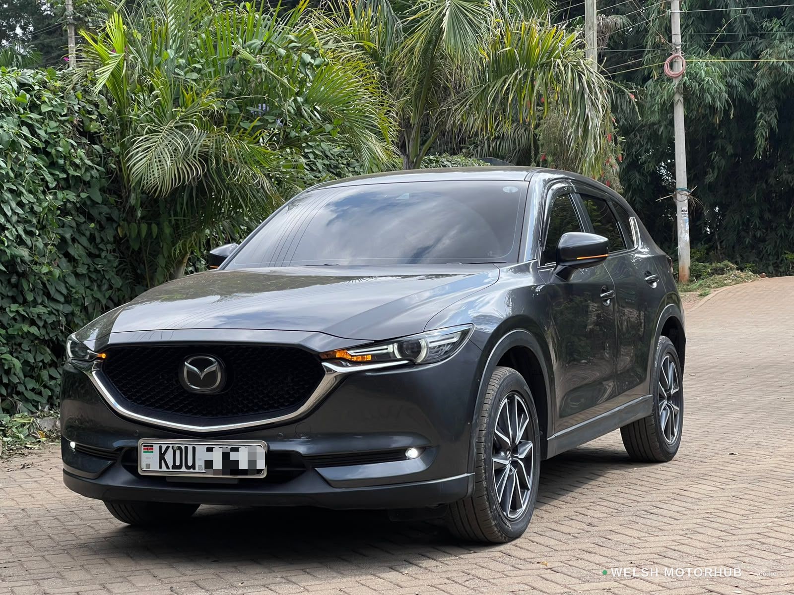 2017 Mazda CX-5 2.2L Diesel SUV, main photo