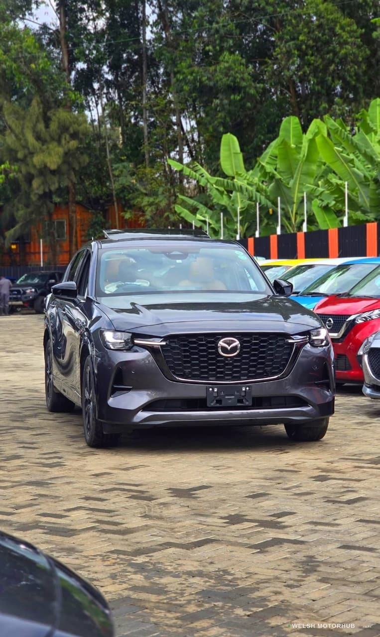 2022 Mazda CX-60 XDL 3.3L Diesel SUV, photo 3