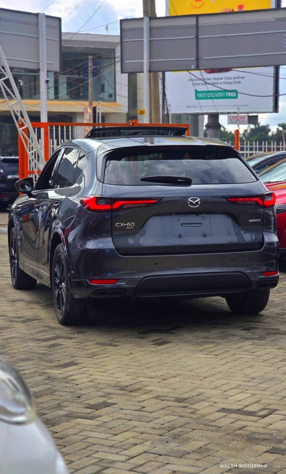 2022 Mazda CX-60 XDL 3.3L Diesel SUV, photo 4