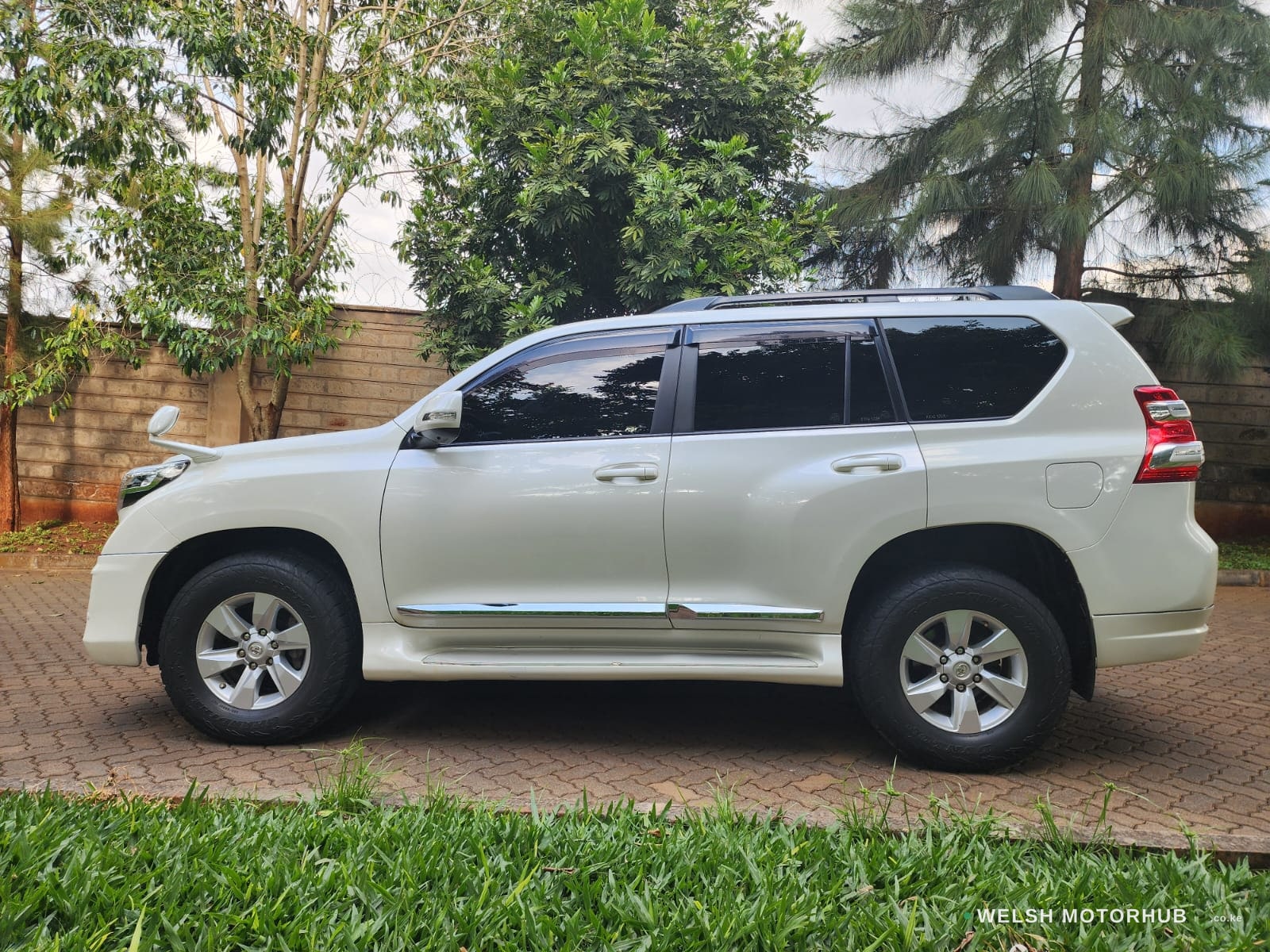 2016 Toyota Prado J150 2.8L Diesel SUV, photo 7