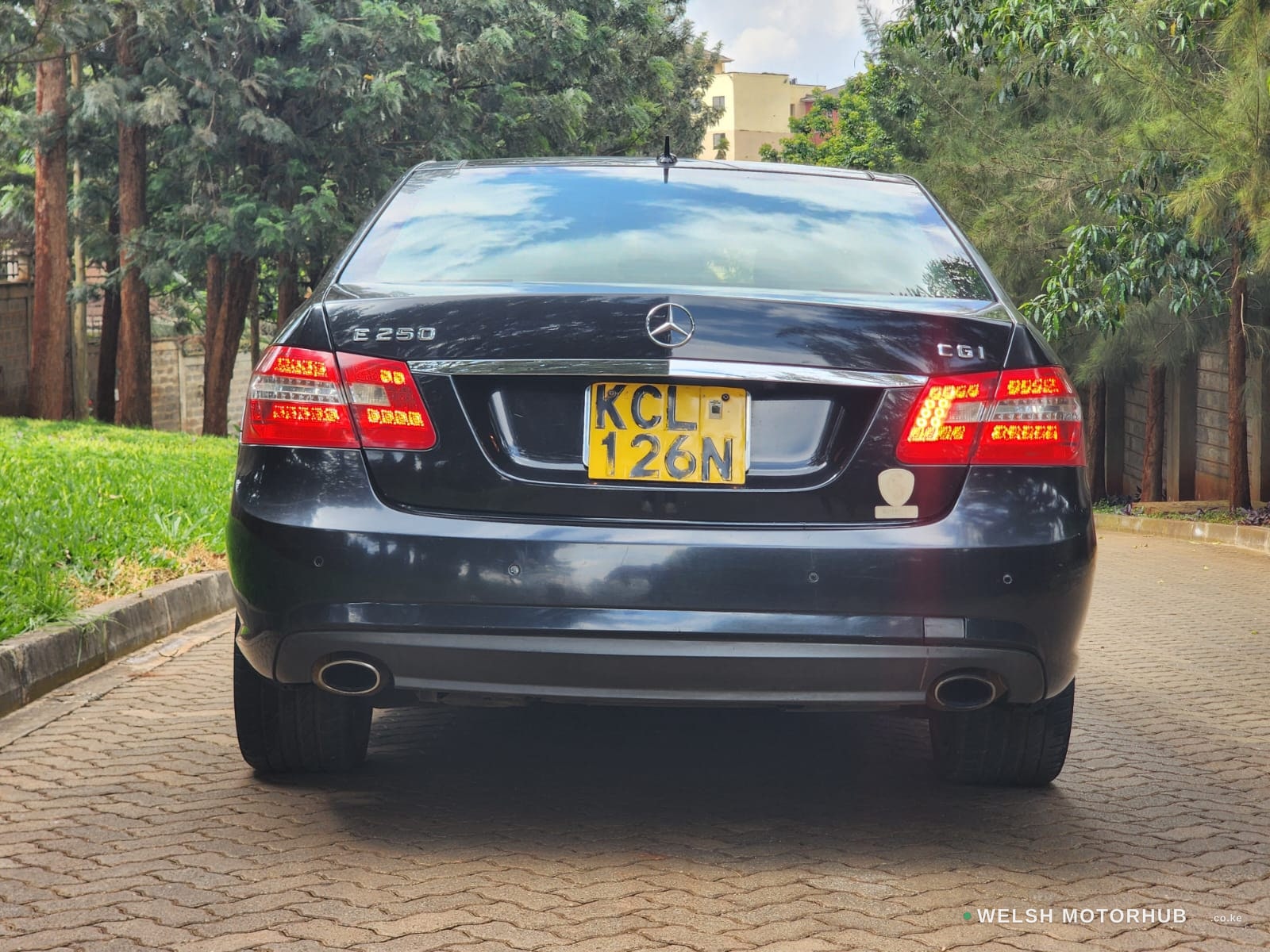 2010 Mercedes-Benz E250 1.8L Petrol Sedan, photo 7