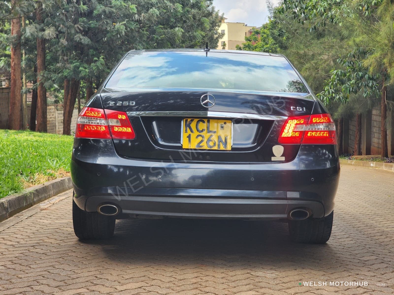 2010 Mercedes-Benz E250 1.8L Petrol Sedan, photo 7