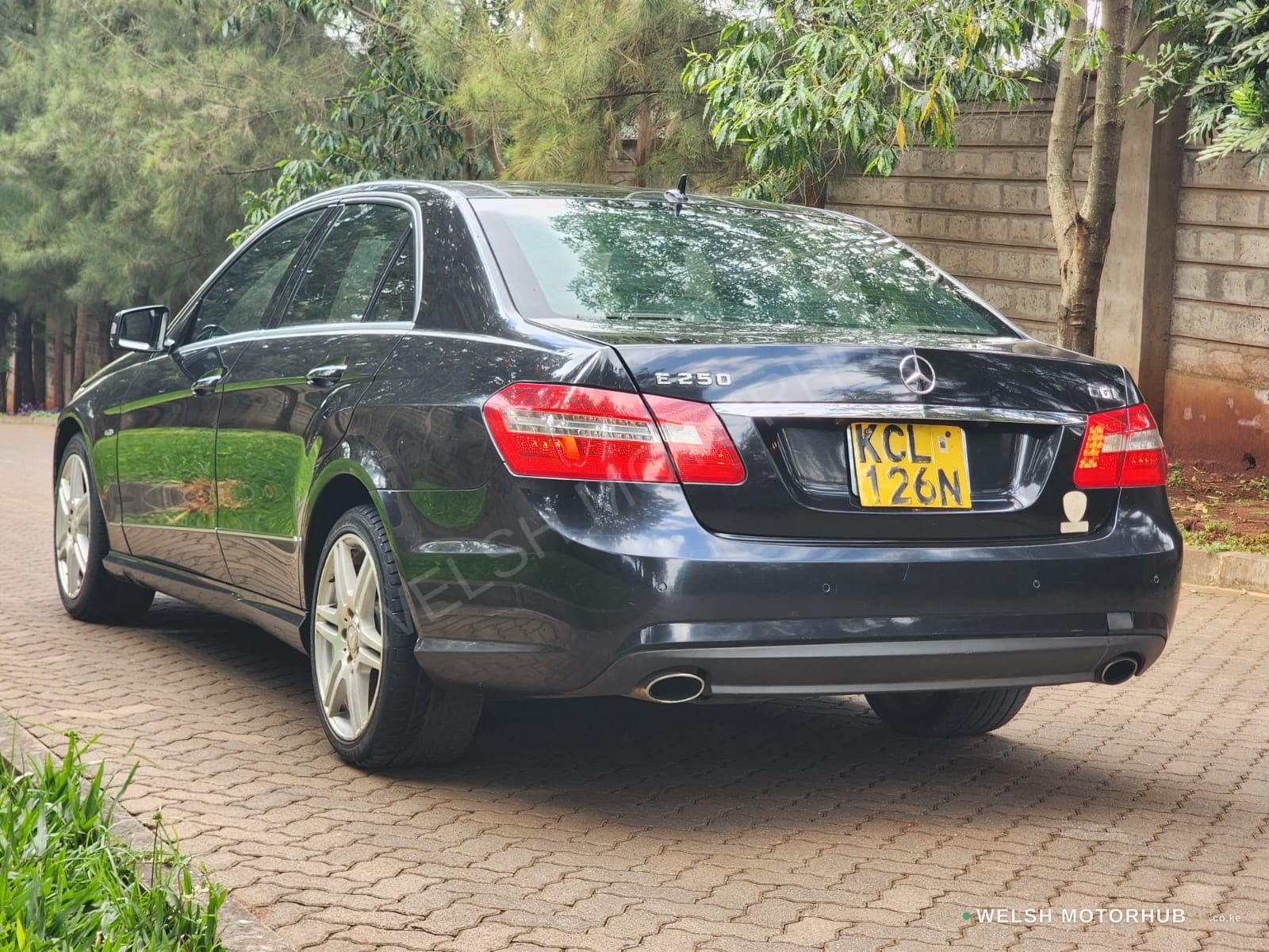 2010 Mercedes-Benz E250 1.8L Petrol Sedan, photo 8