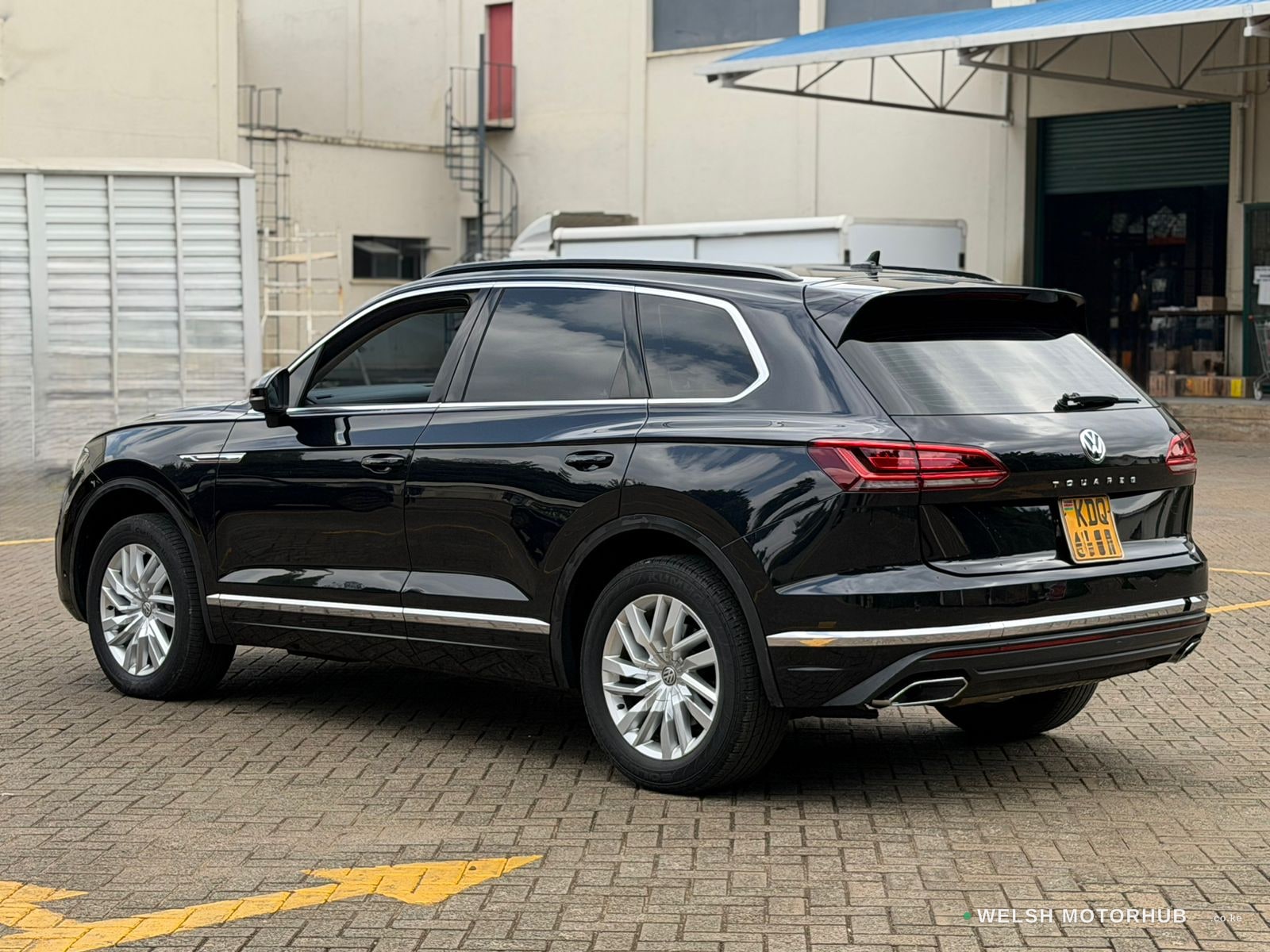 2018 Volkswagen Touareg TDI 3L Diesel SUV, photo 4