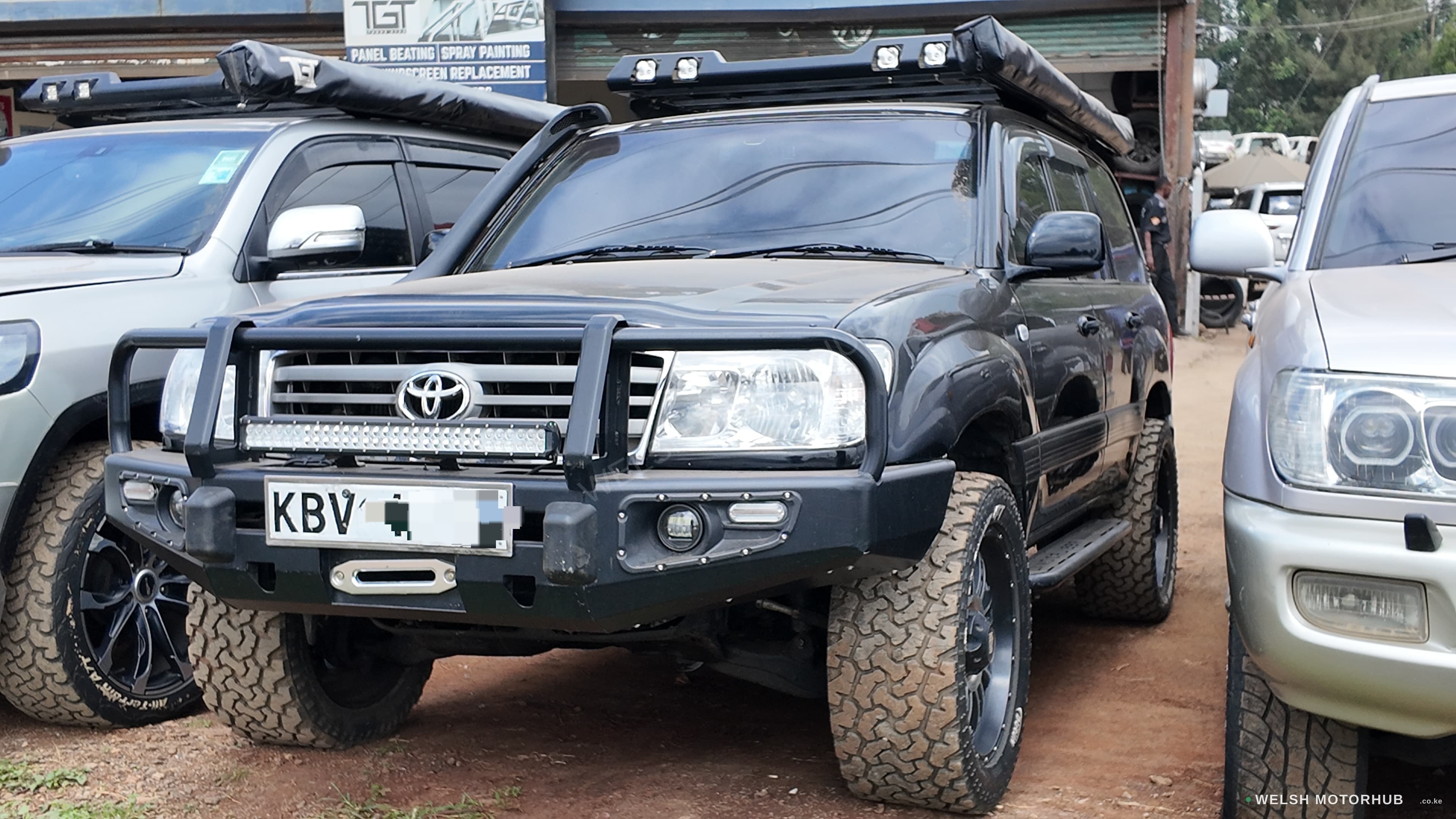Toyota Land Cruiser ( 100 Series )