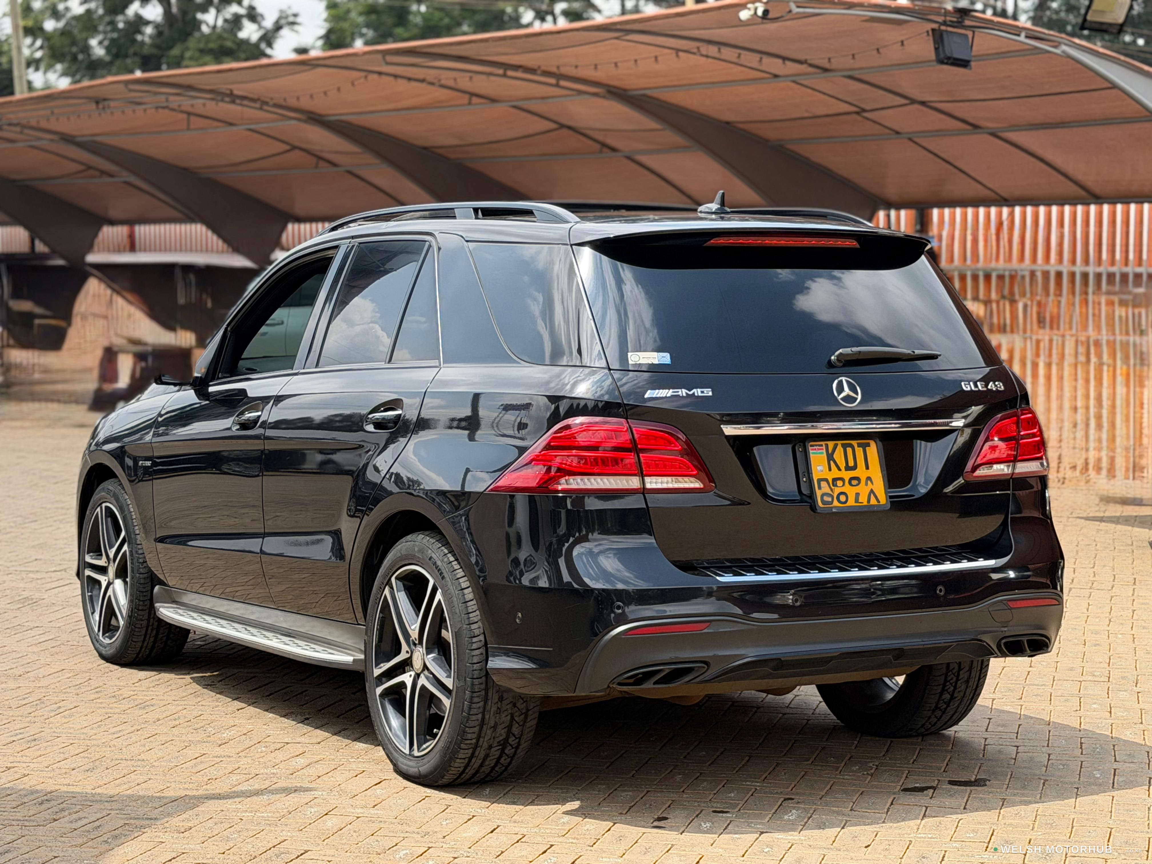 2017 Mercedes-Benz GLE43 AMG 3L Petrol SUV, photo 4