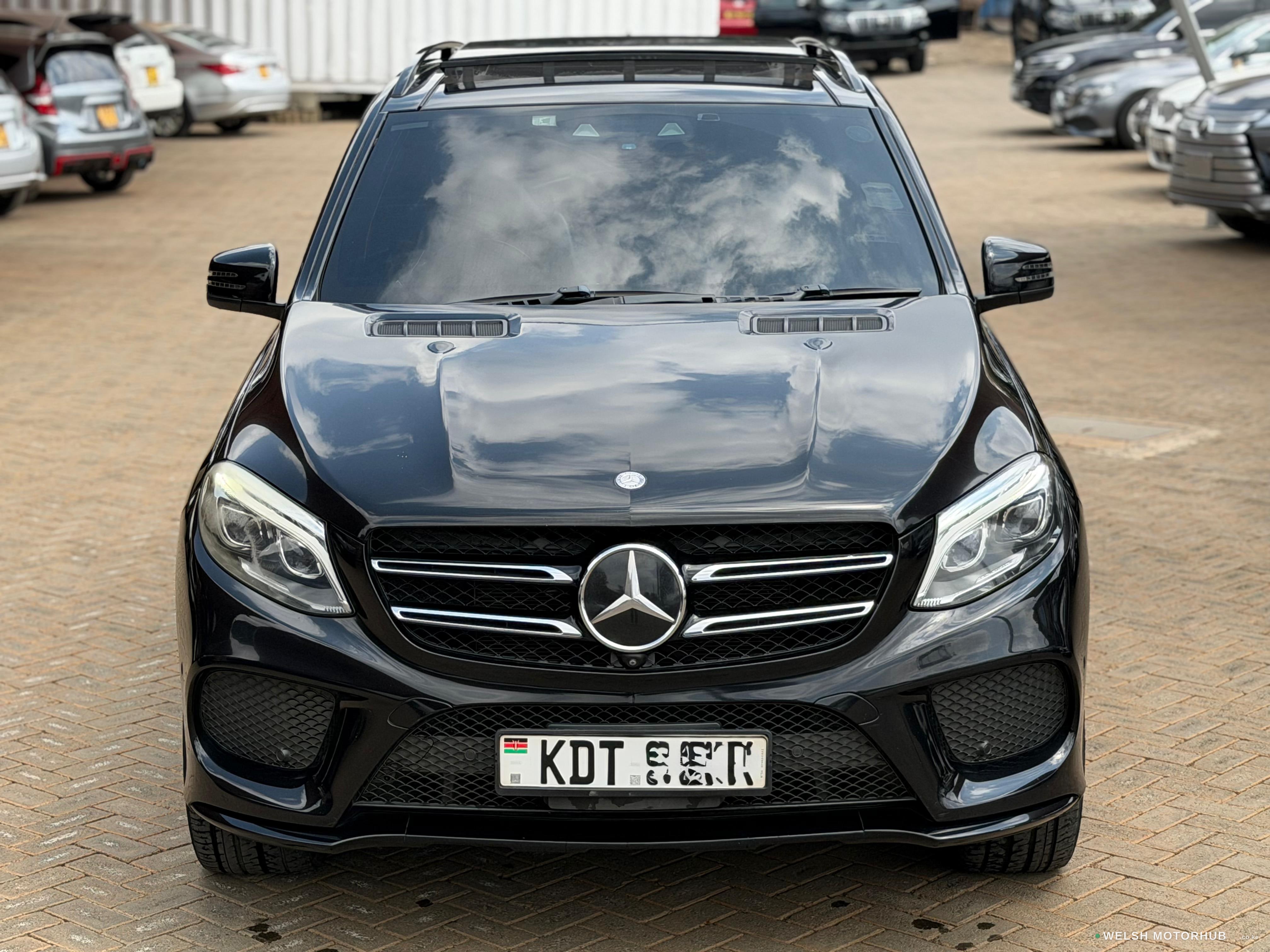 2017 Mercedes-Benz GLE43 AMG 3L Petrol SUV, photo 2