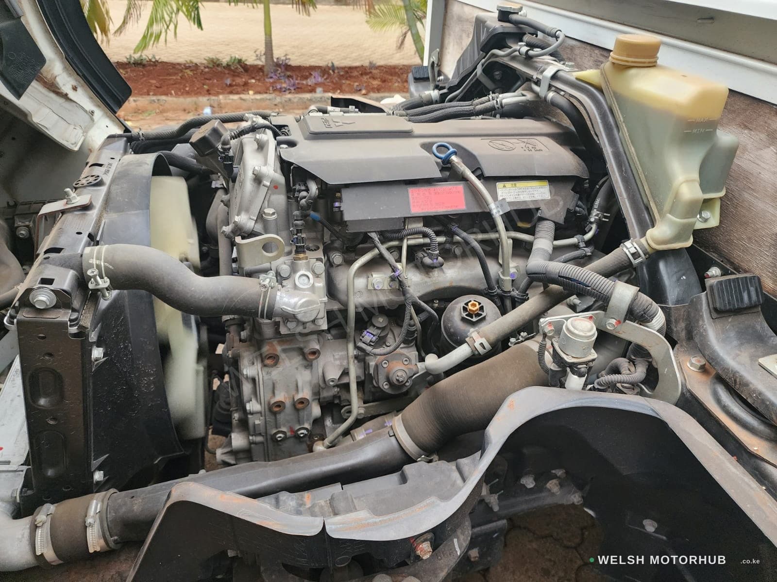 2019 Mitsubishi Fuso 3L Diesel Truck, photo 12
