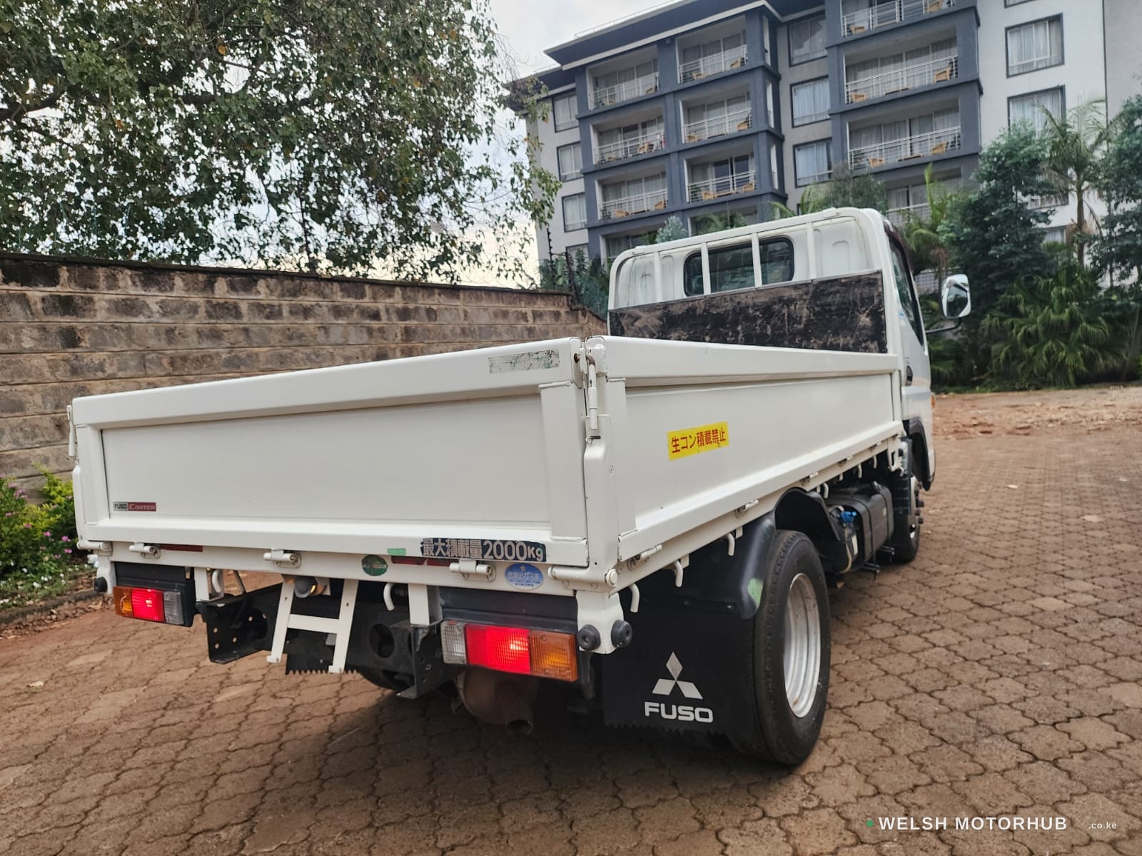 2019 Mitsubishi Fuso 3L Diesel Truck, photo 6