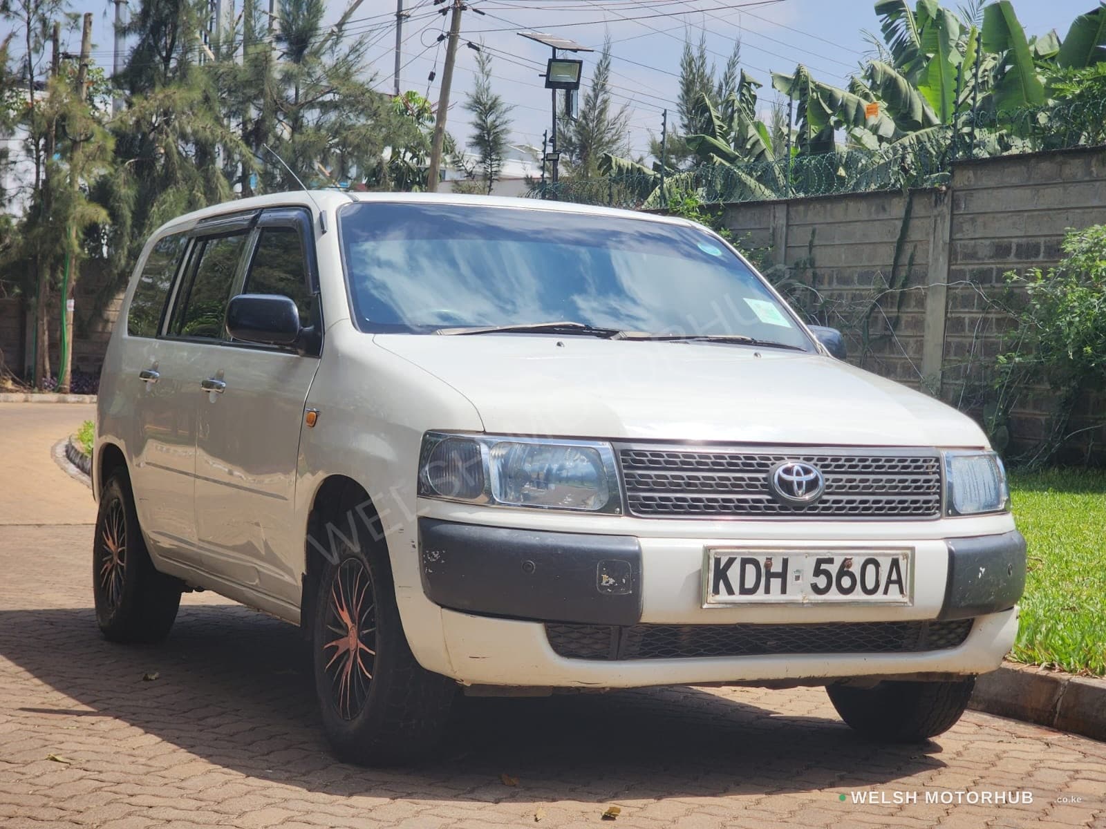 2014 Toyota Probox 1.5L Petrol, photo 3