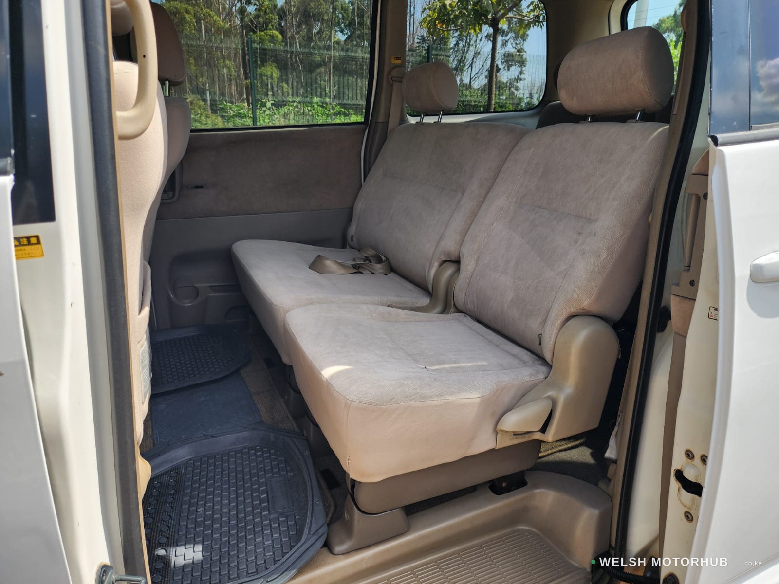 2006 Toyota Noah 2L Petrol MPV, photo 15