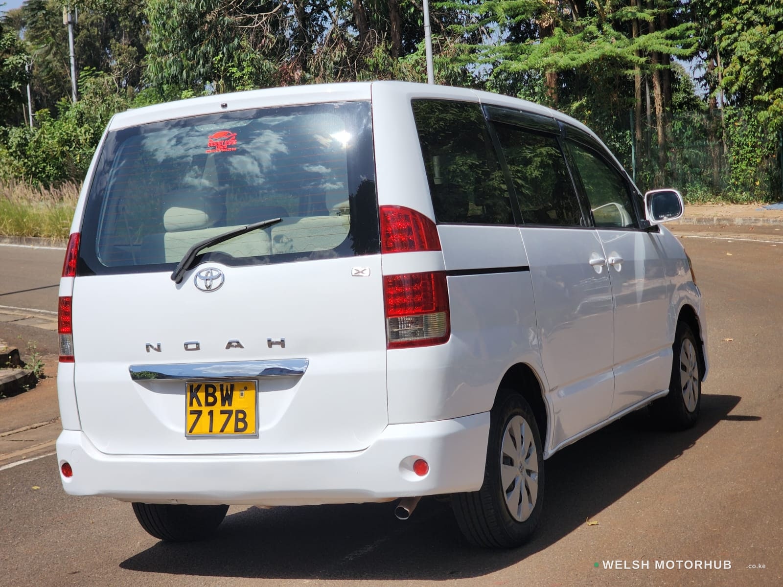 2006 Toyota Noah 2L Petrol MPV, photo 5