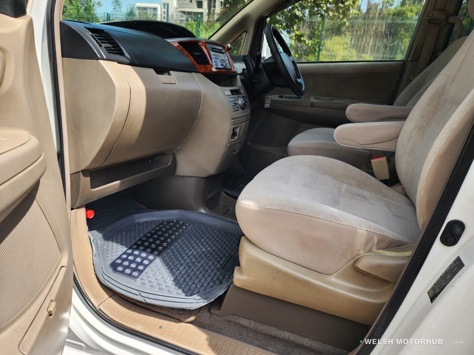 2006 Toyota Noah 2L Petrol MPV, photo 11