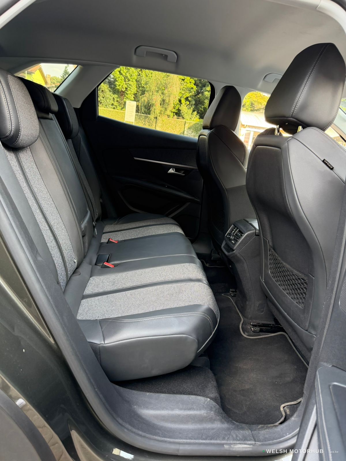 2019 Peugeot 3008 Allure LED 1.6L Petrol SUV, photo 12