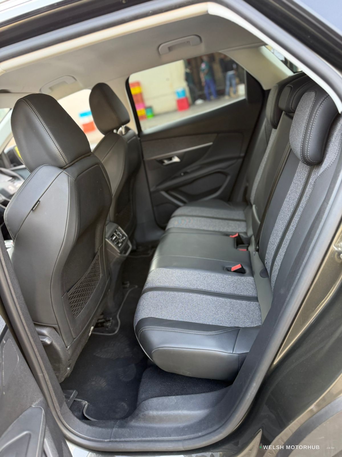 2019 Peugeot 3008 Allure LED 1.6L Petrol SUV, photo 10