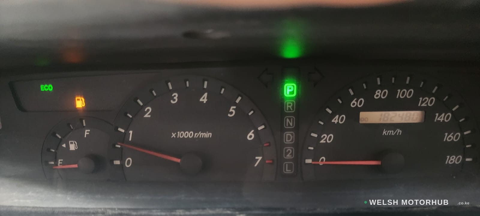 2003 Toyota Noah 2L Petrol MPV, photo 11