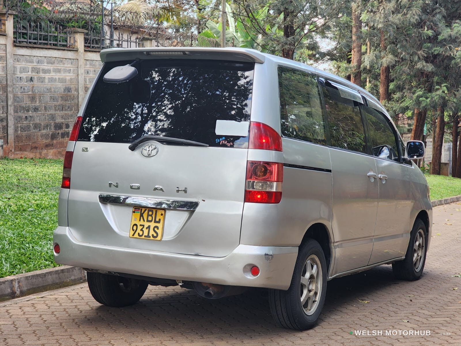 2003 Toyota Noah 2L Petrol MPV, photo 7